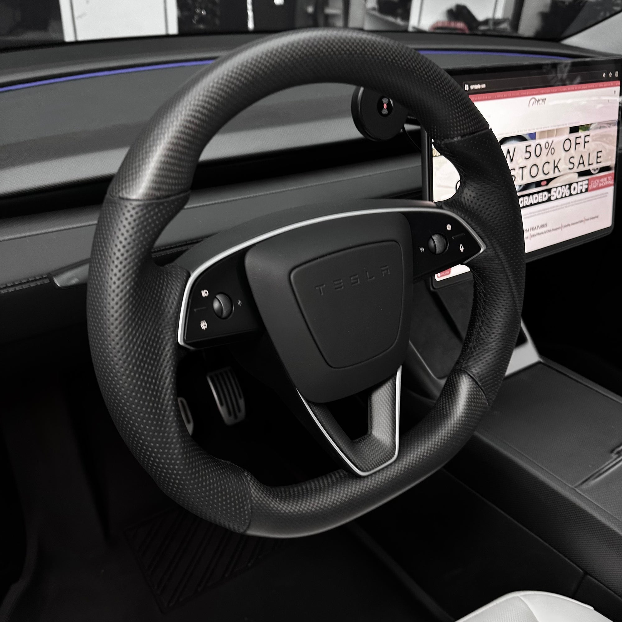 2026+ | Model Y Juniper Refreshed "Plain Weave" (Performance Look) Steering Wheel Lower V Shaped Overlay - Real Dry Molded Carbon Fiber