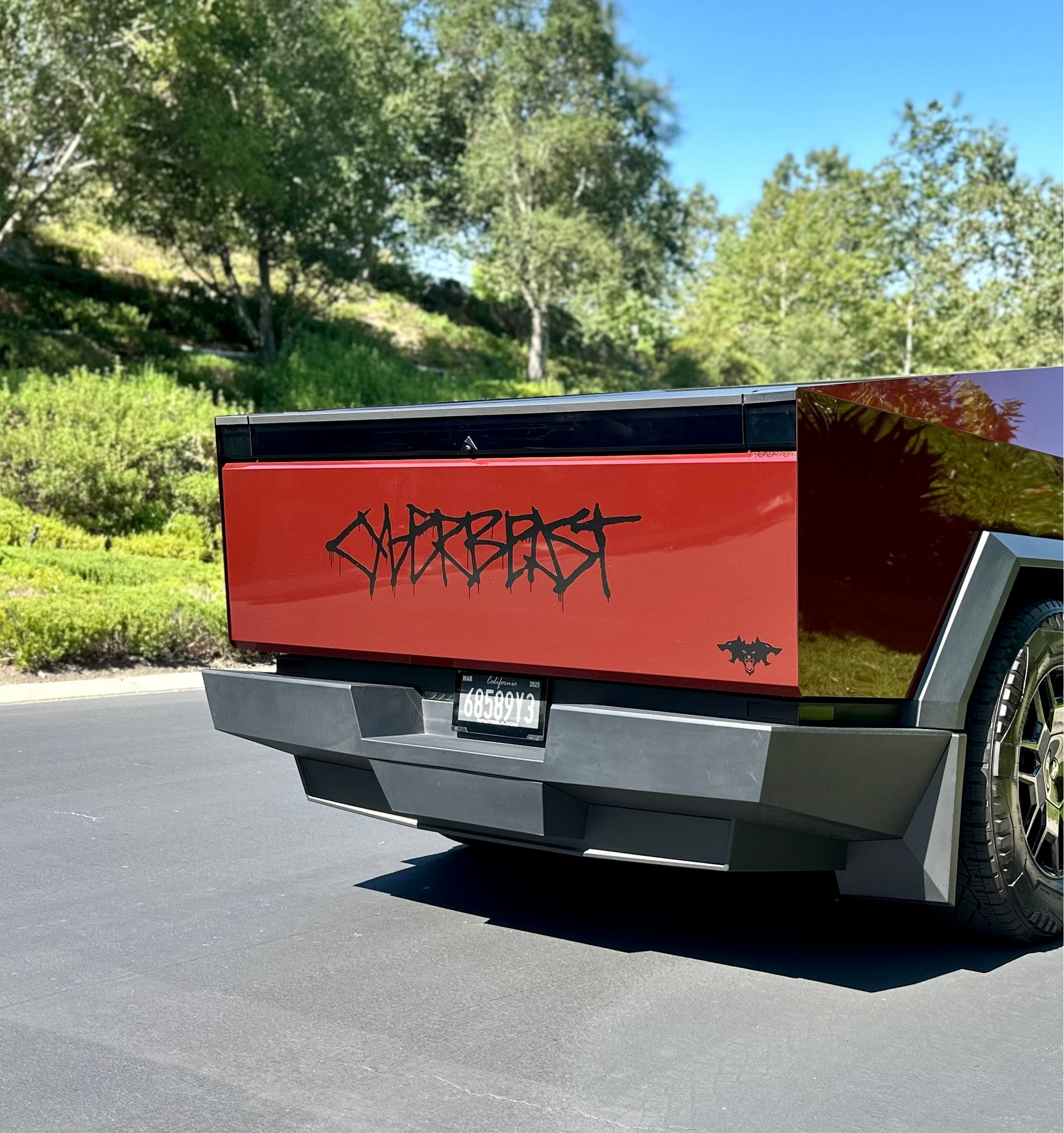 Cybertruck / Cyberbeast Tailgate Vinyl Logo Decal - Variety*