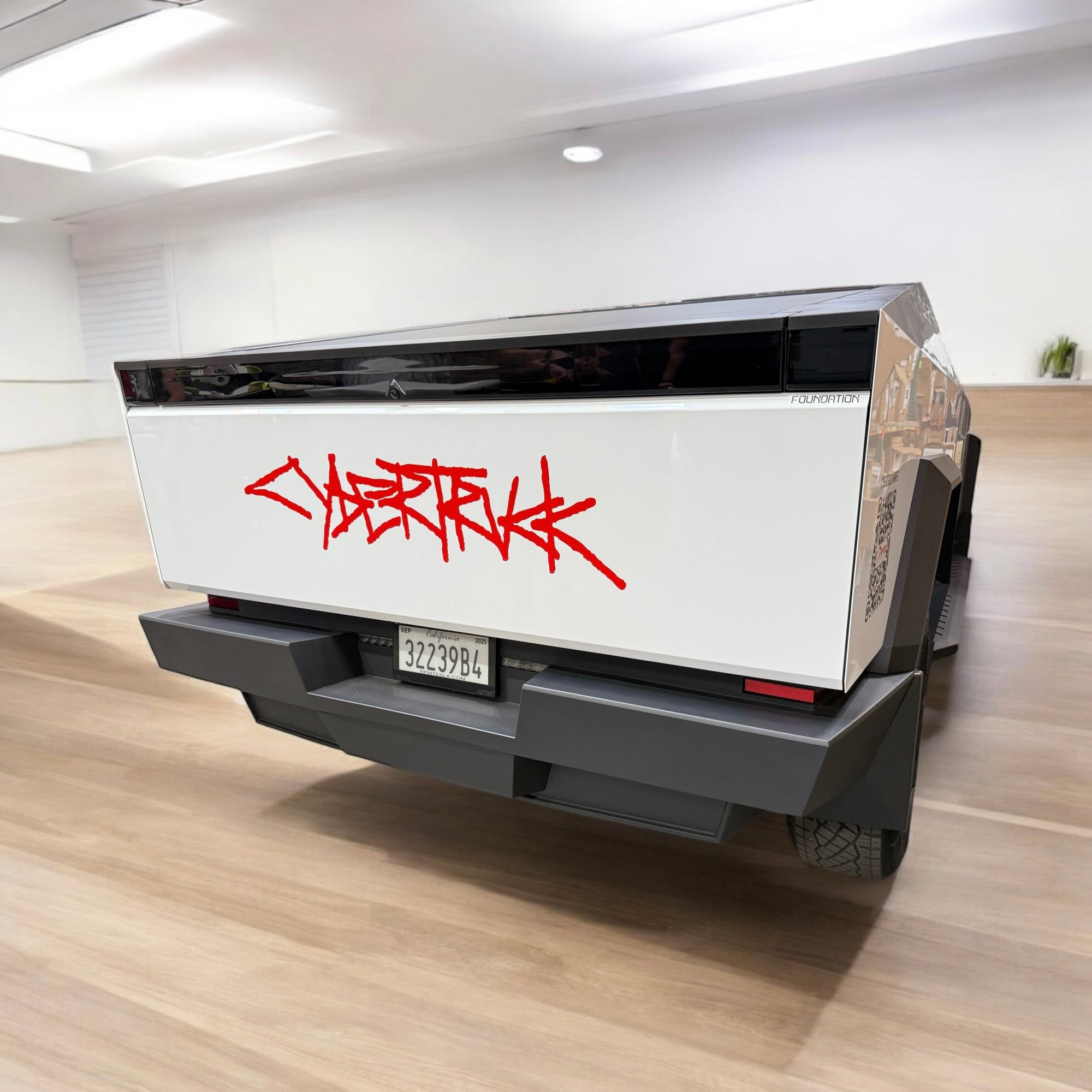 Cybertruck / Cyberbeast Tailgate Vinyl Logo Decal - Variety*