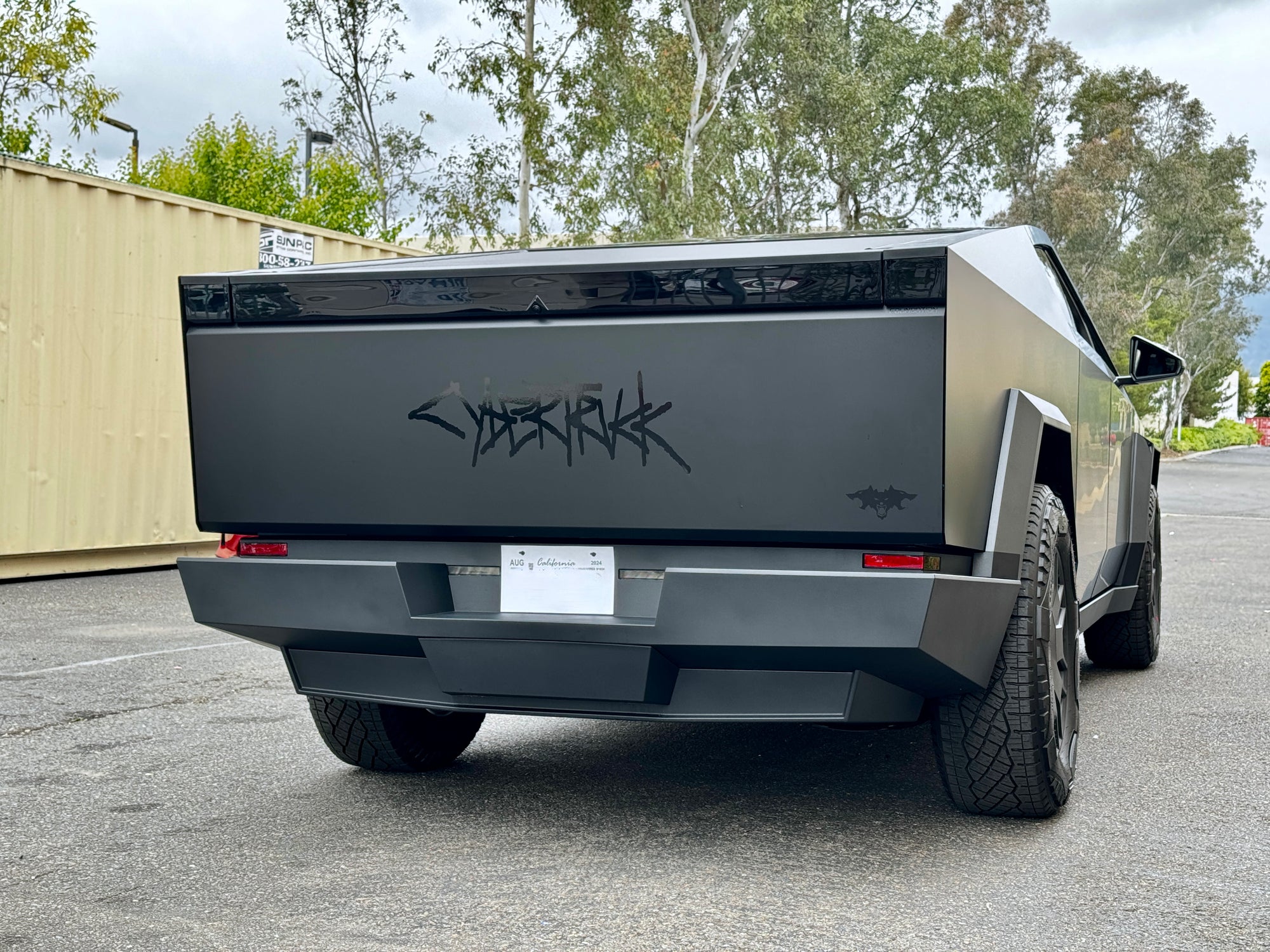 Cybertruck / Cyberbeast Tailgate Vinyl Logo Decal - Variety*
