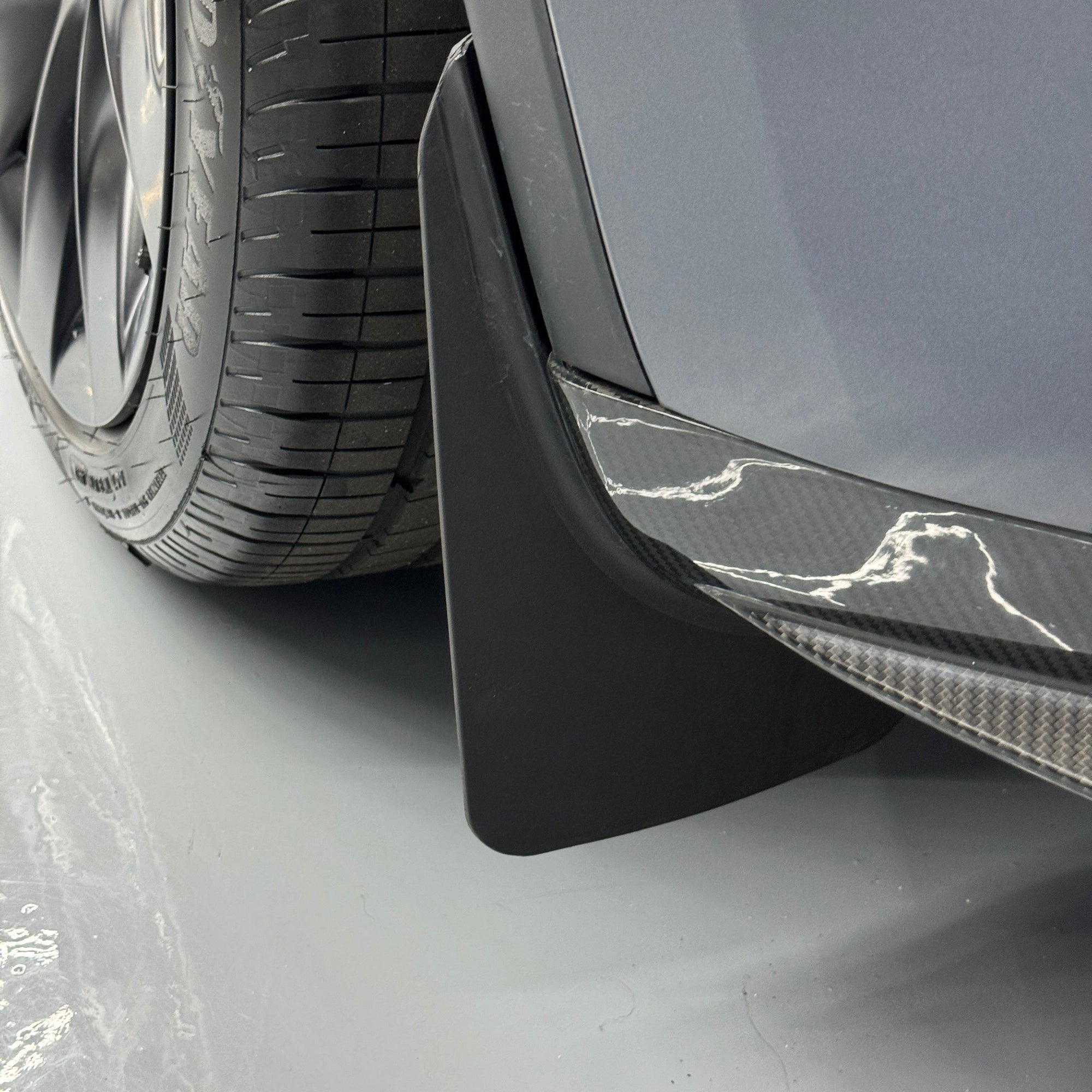 2017+ | Model 3 & Y Mud Flaps Bendable & Flexible - Screwless (Gen. 2) - Set of 4