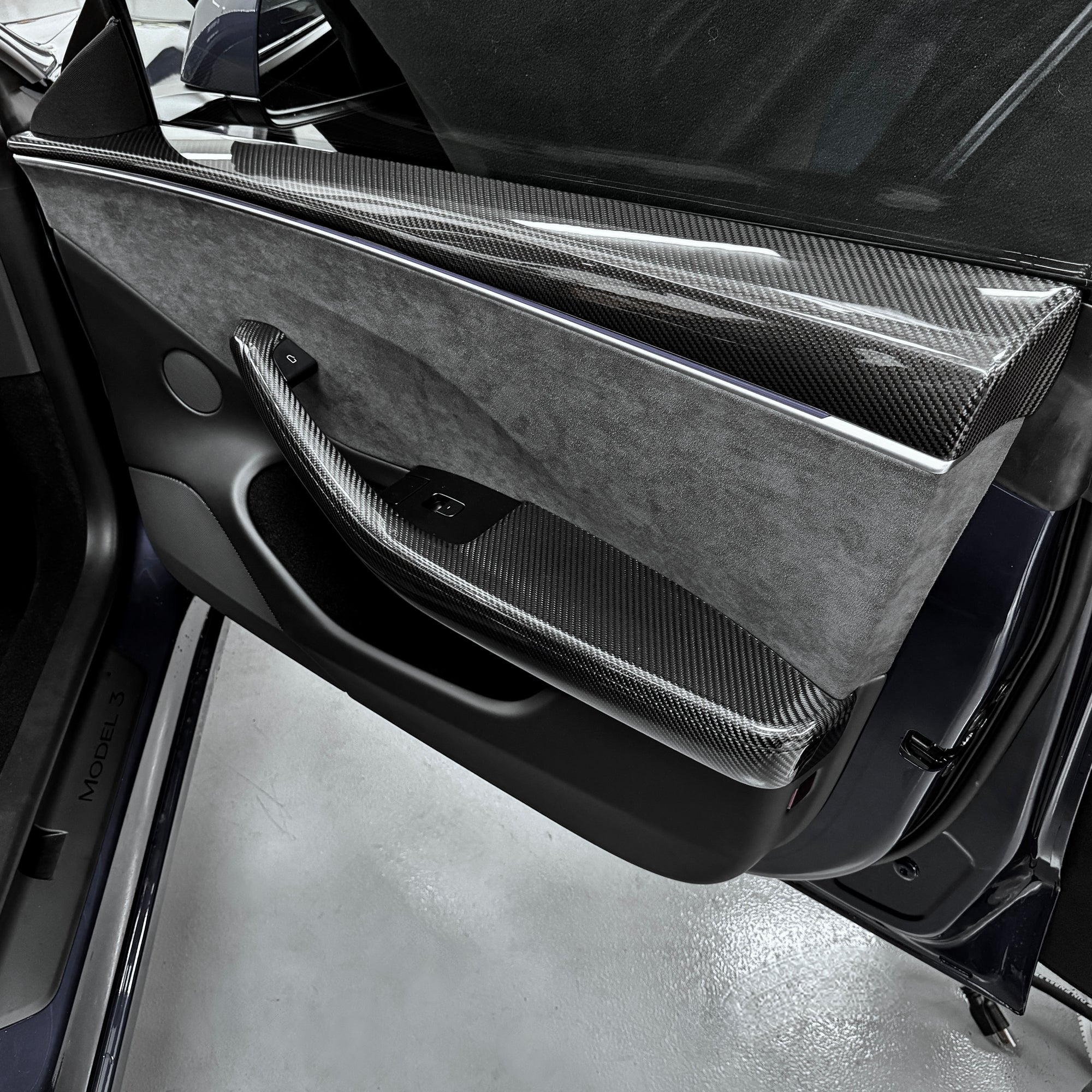 2024+ | Model 3 Highland Refreshed Front & Rear Upper Door Panel Overlays (4 Pieces) - Real Dry Molded Carbon Fiber