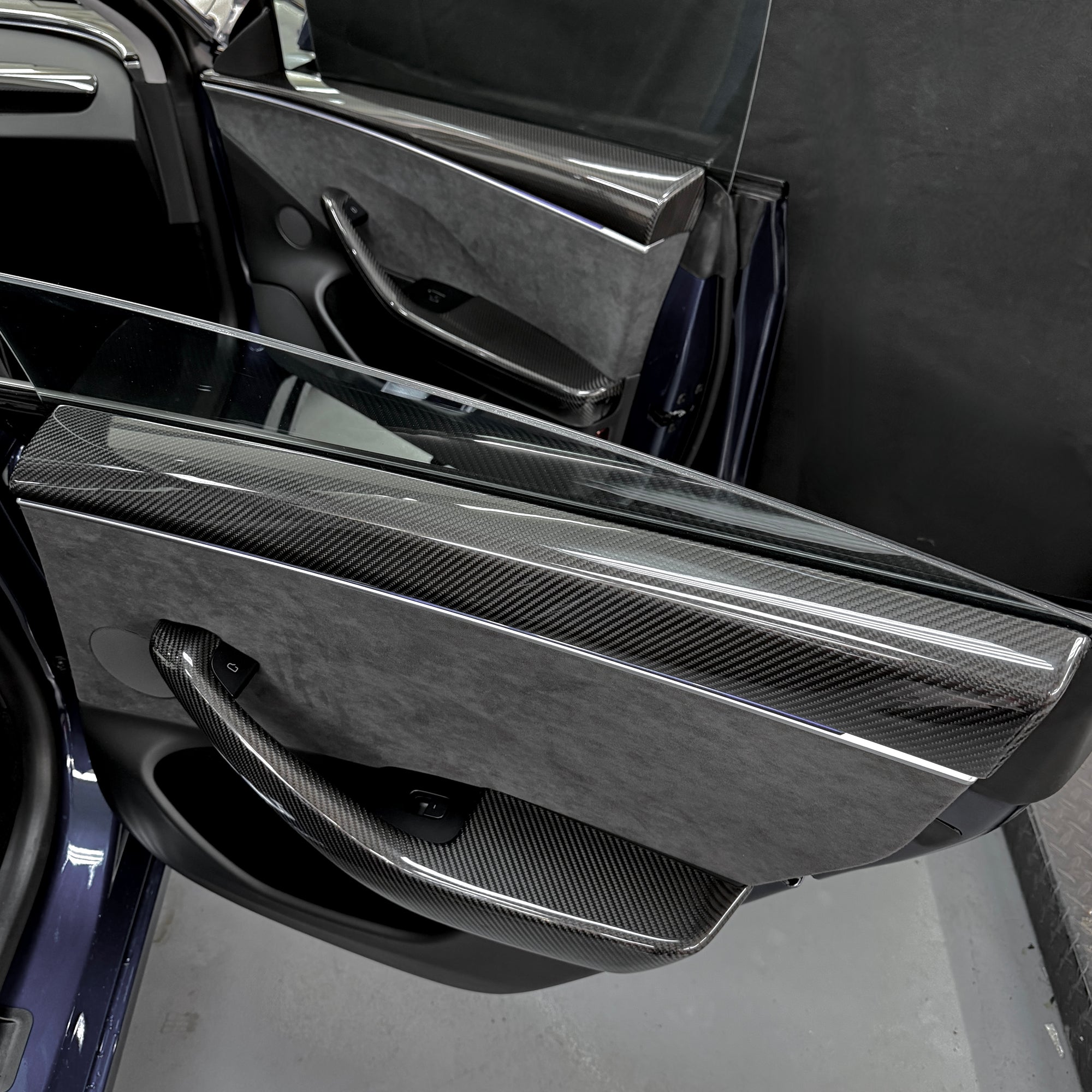 2024+ | Model 3 Highland Refreshed Front & Rear Upper Door Panel Overlays (4 Pieces) - Real Dry Molded Carbon Fiber