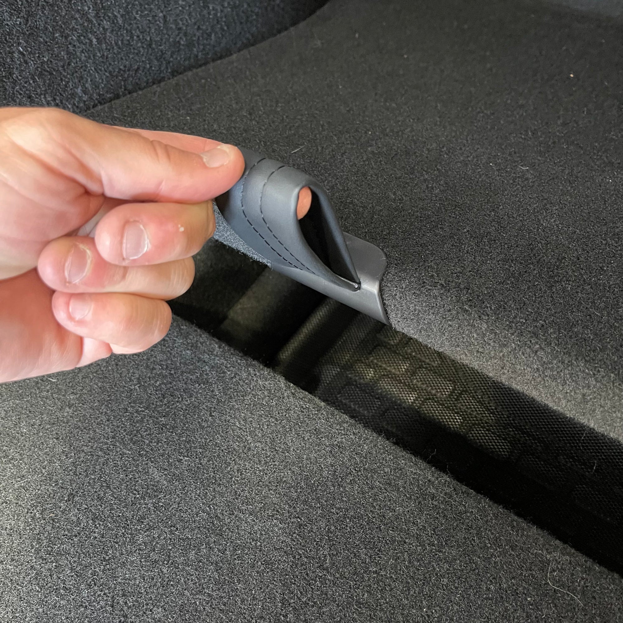 2020-2024 | Model Y Sub Trunk Forward Storage Handle