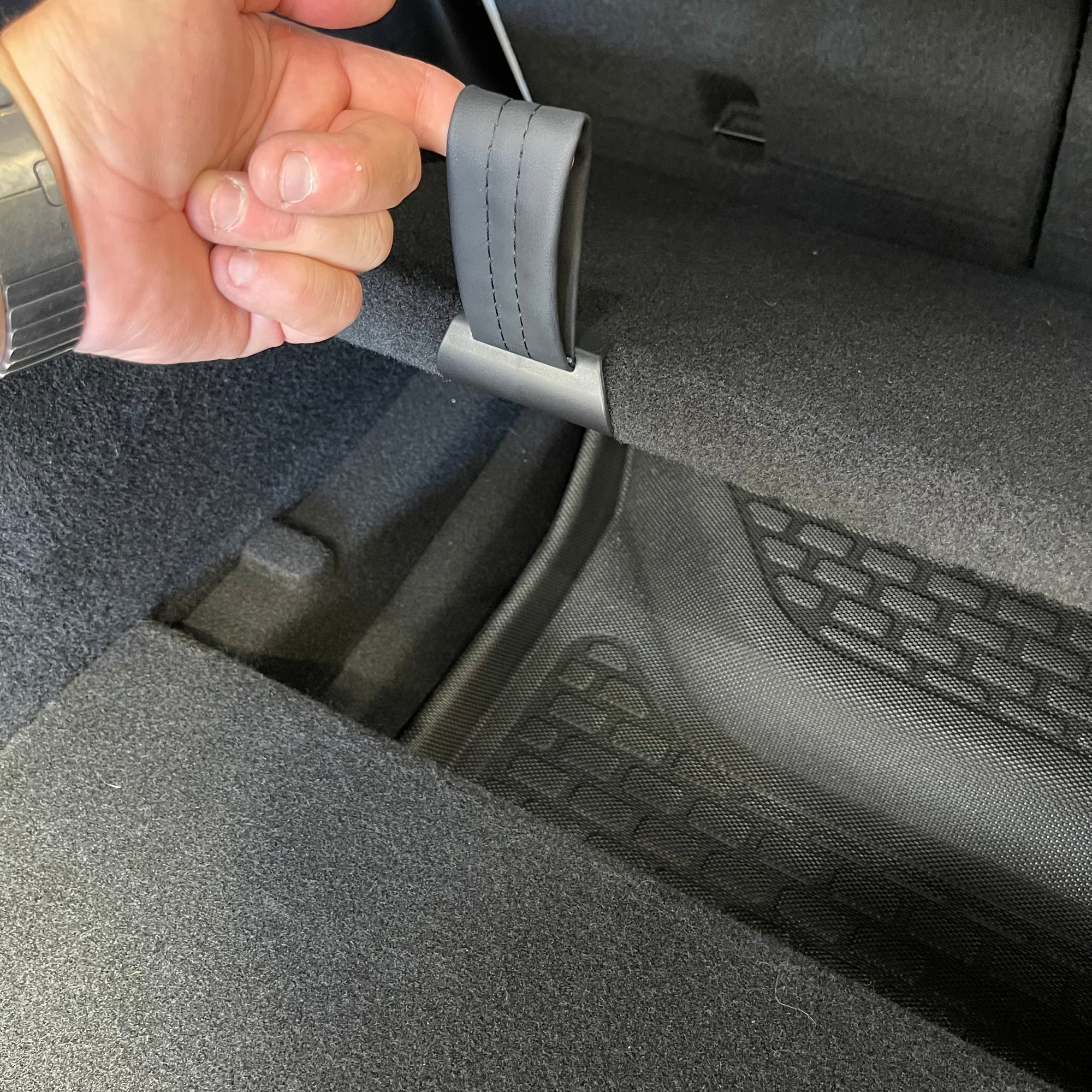 2020-2024 | Model Y Sub Trunk Forward Storage Handle