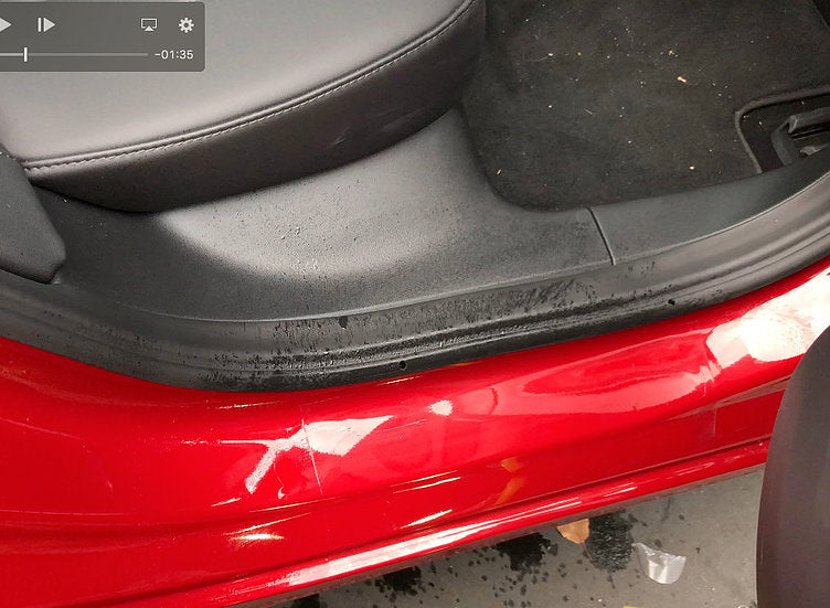 Paint protection film rear sill Model 3 transparent