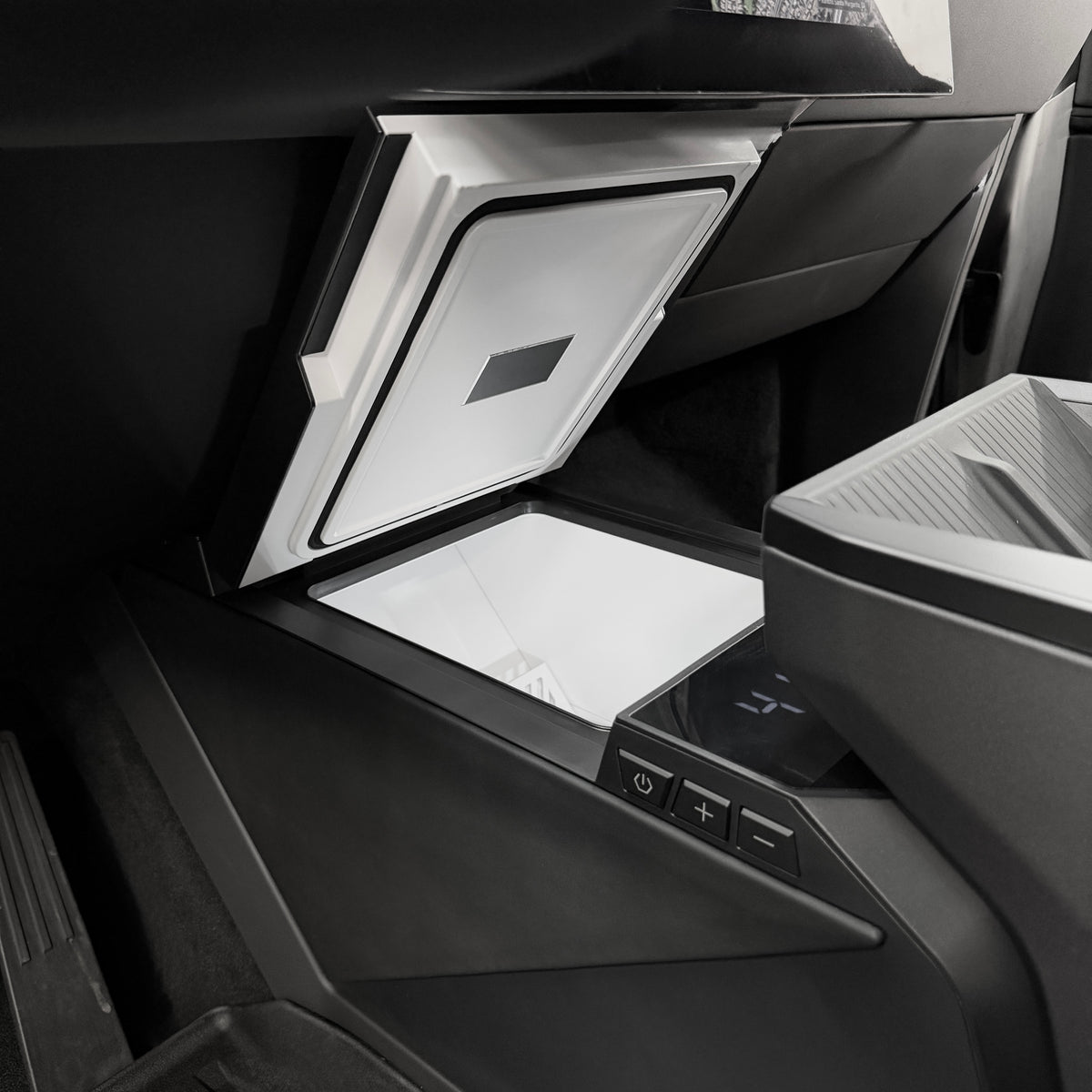 Cybertruck Center Console Refrigerator / Freezer Gen. 2 - 18L – RPM ...