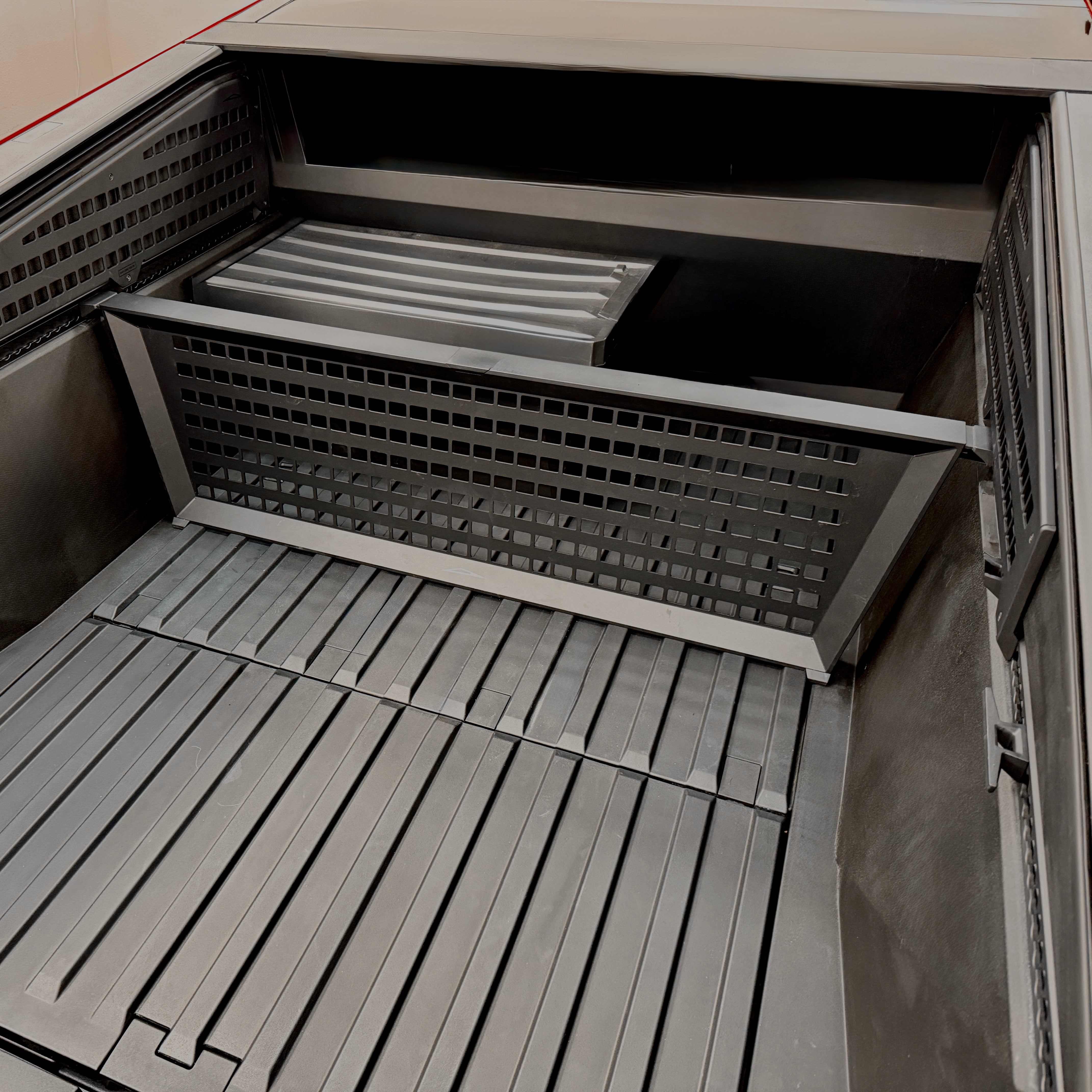 Cybertruck Bed Trunk Vault Cargo Divider - Adjustable – RPM