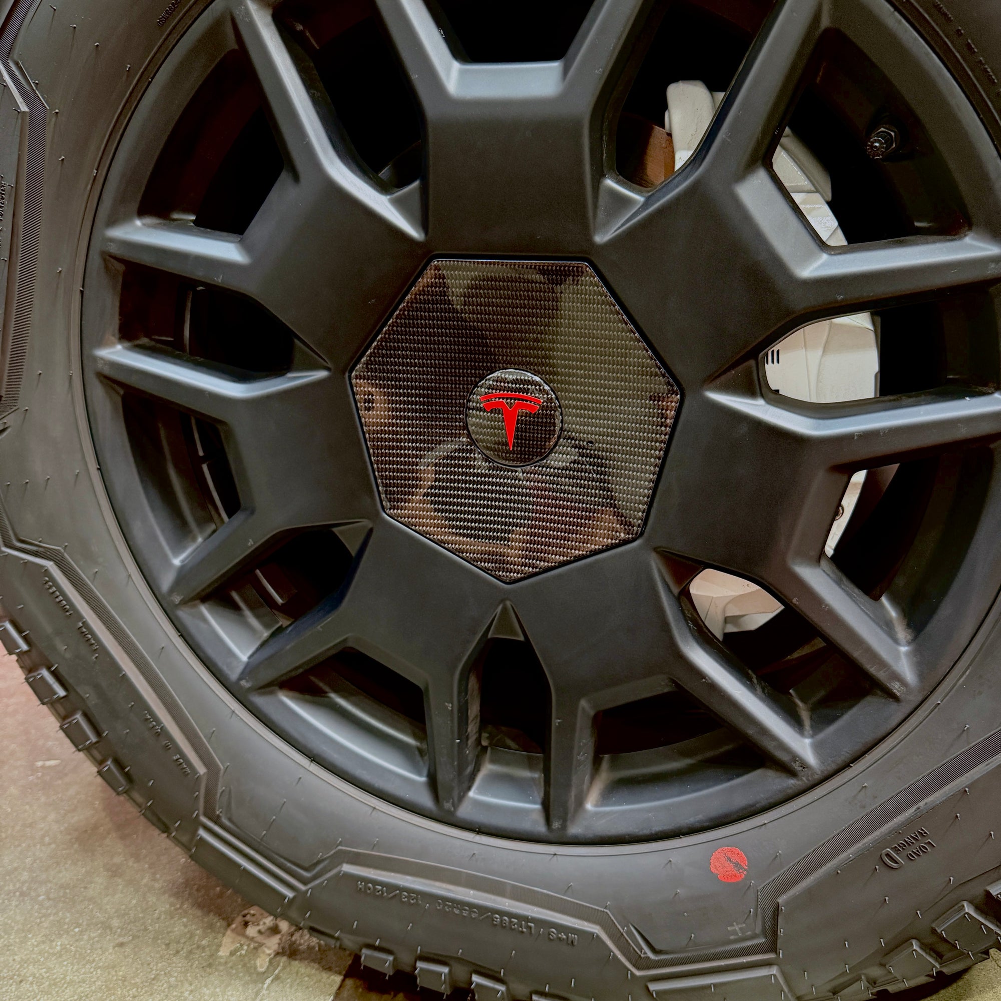 Cybertruck Carbon Fiber Center Wheel Heptagon Hub &amp; Lug Nut Covers - Real Molded Carbon Fiber (Set of 4)