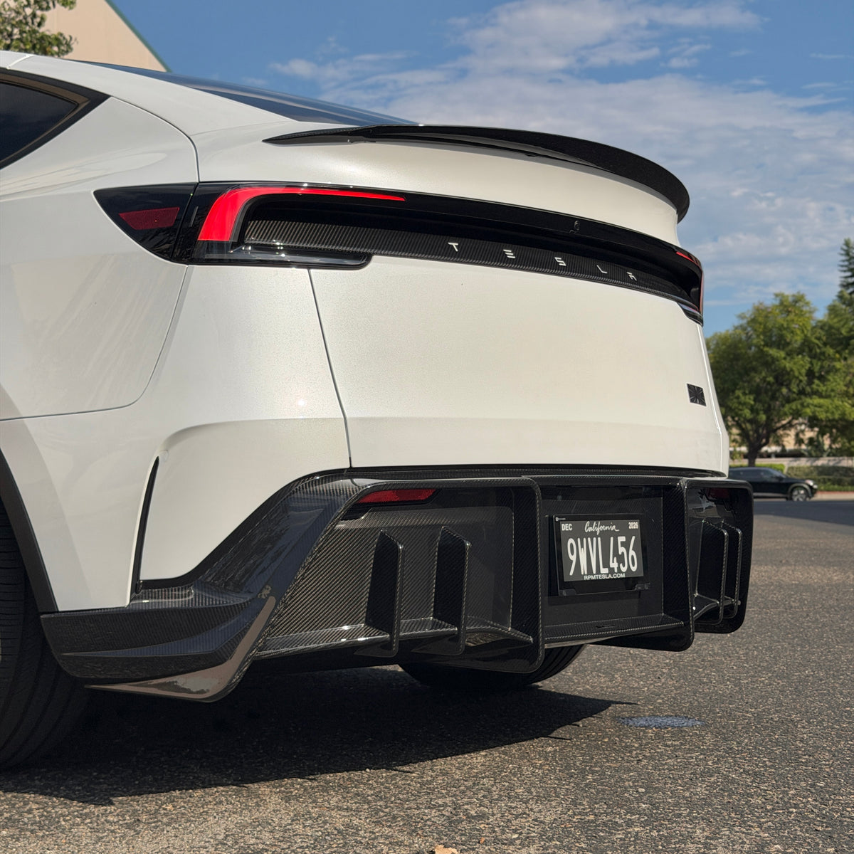 2026+ | Model Y Juniper Performance Model Colossal Full Rear Diffuser Replacement - Real Dry Molded Carbon Fiber