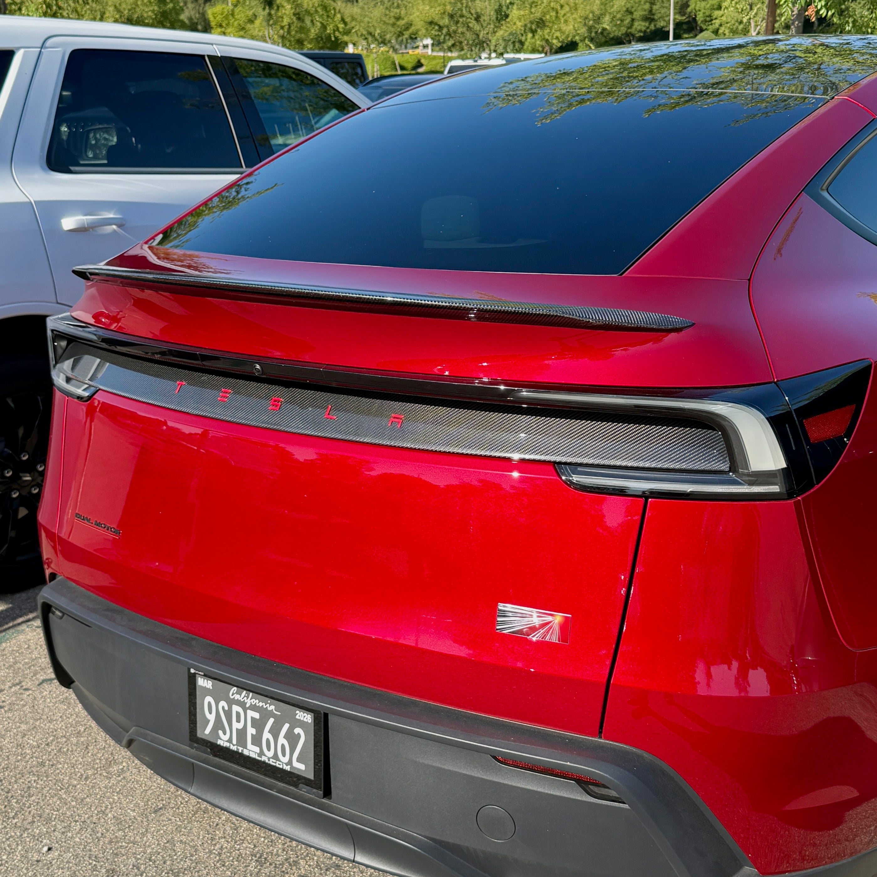 2026+ | Model Y Juniper Refreshed Tailgate Applique - Real Dry