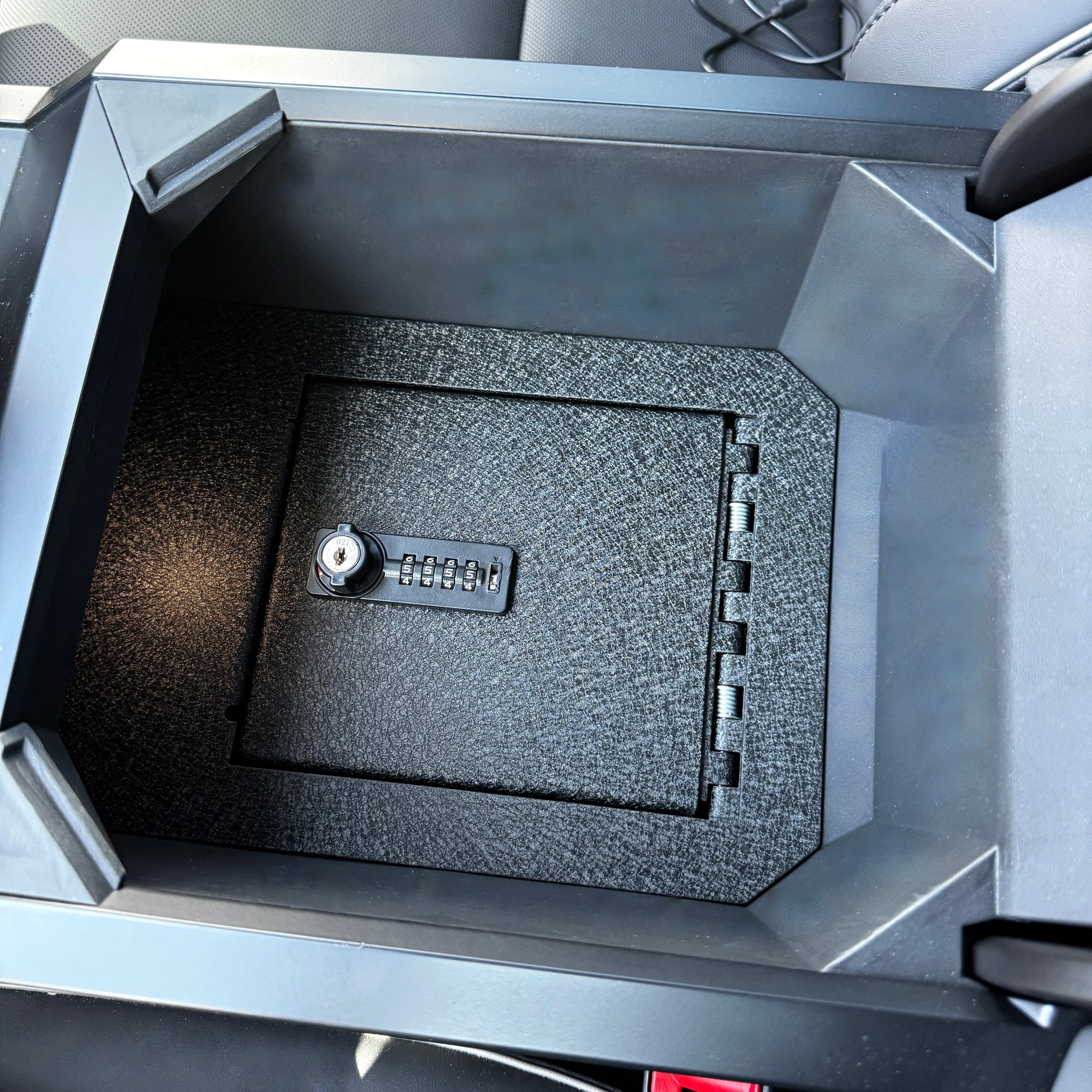 Cybertruck Center Console Locking Safe – Combo & Key Lock – RPM TESLA ...