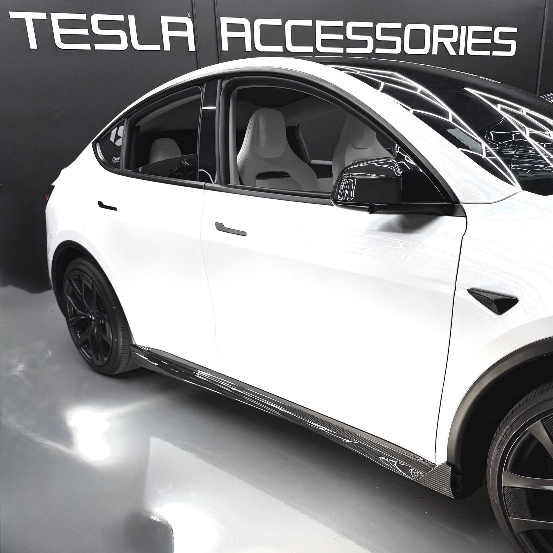 2026+ | Model Y Juniper Refreshed Colossal Full Body Kit - Real Dry Molded Carbon Fiber (4 Pieces)