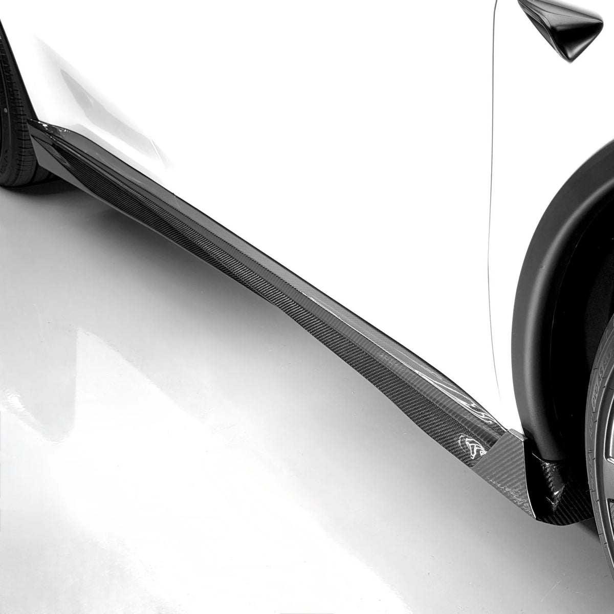 2026+ | Model Y Juniper Performance Model Colossal Full Body Kit - Real Dry Molded Carbon Fiber (4 Pieces)