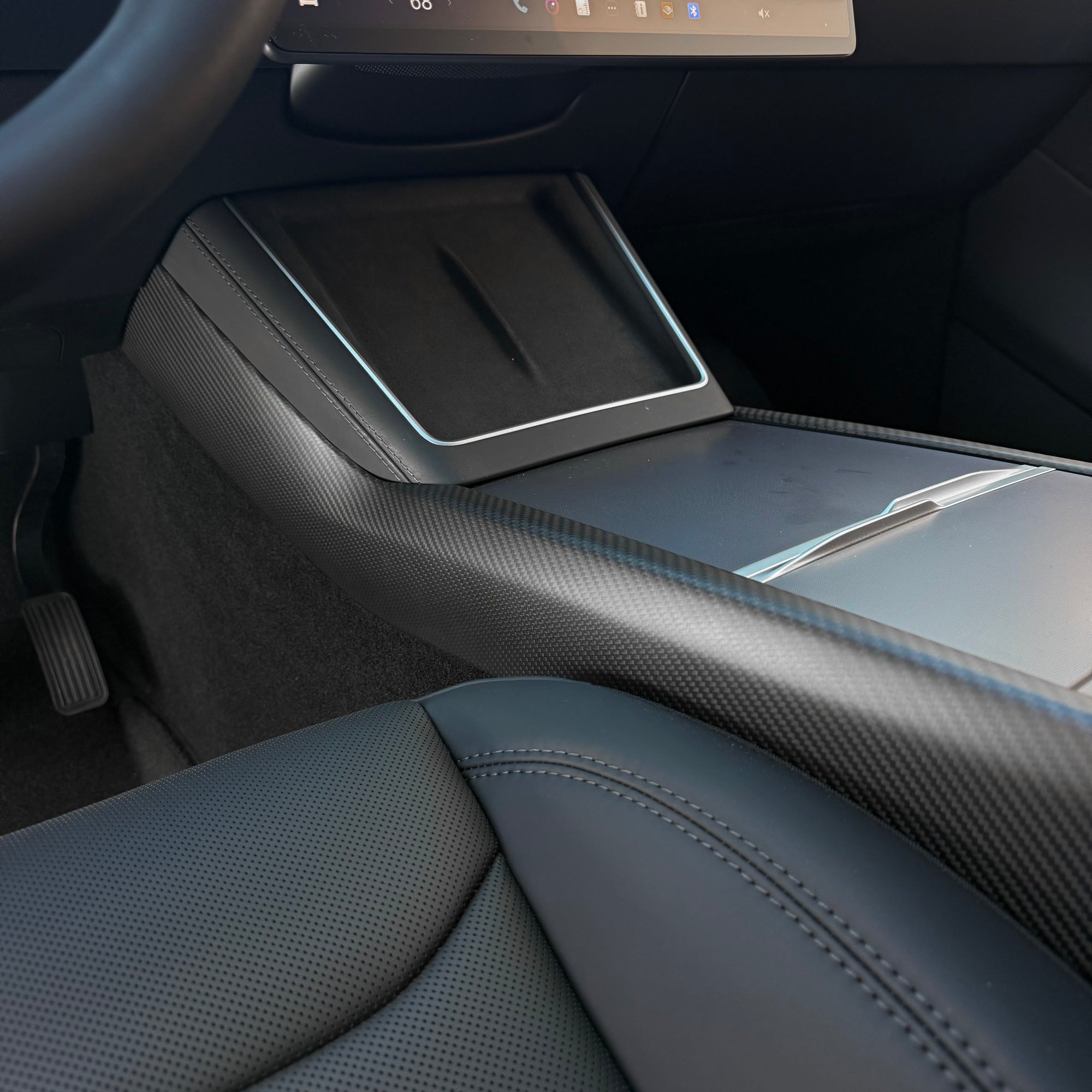2026+ | Model Y Juniper Refreshed Center Console Side Panel Overlays (2 Pieces) - Real Dry Molded Carbon Fiber