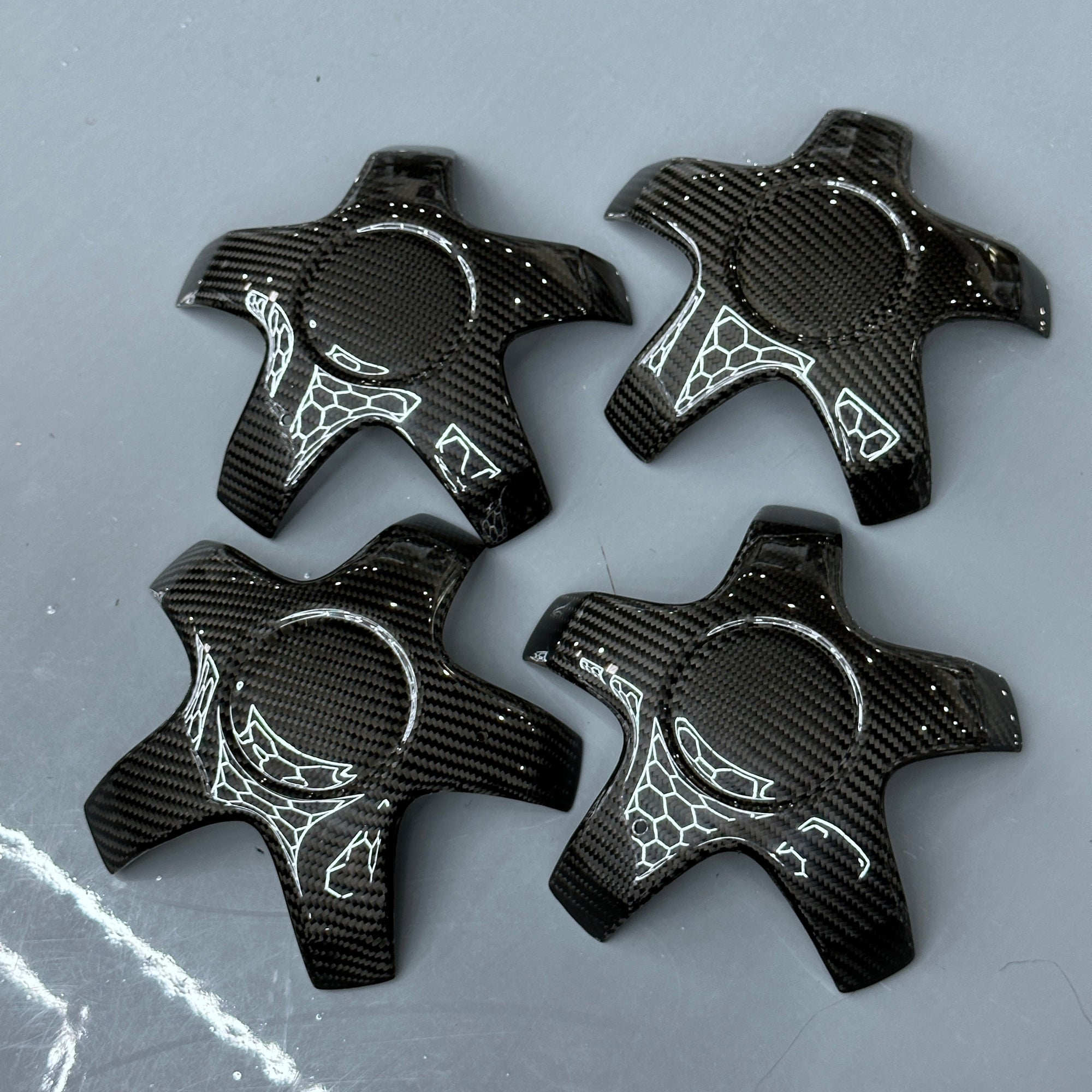 2022+ | Model X - 20&quot; Cyberstream Center Wheel Hubs - Real Molded Carbon Fiber- (Set of 4)