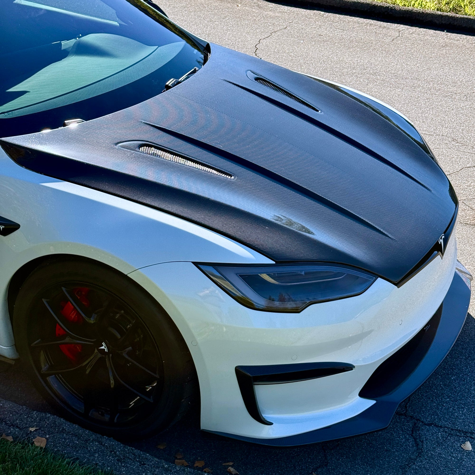 2015+ | Model S Viento Robot Hood - Dual Layer with Xpel Clear Bra - Dry Molded Carbon Fiber