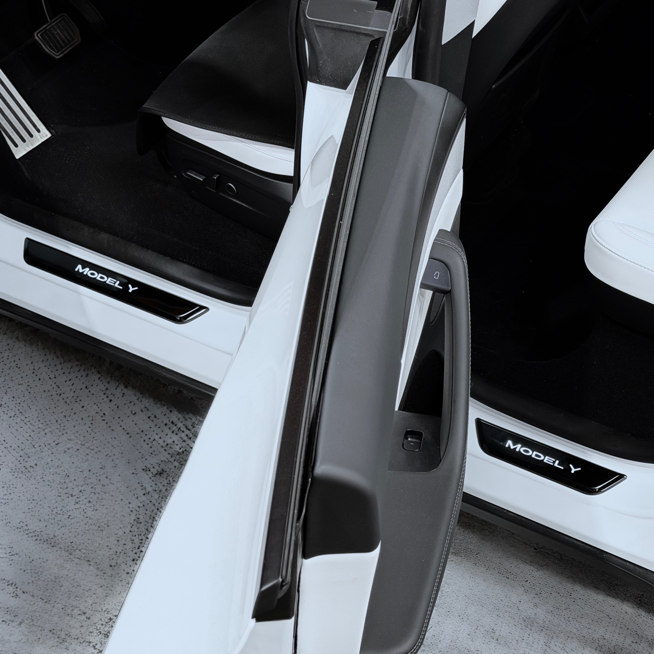 Model 3 & Y Light Up Door Sill Covers - with Magnetic Induction