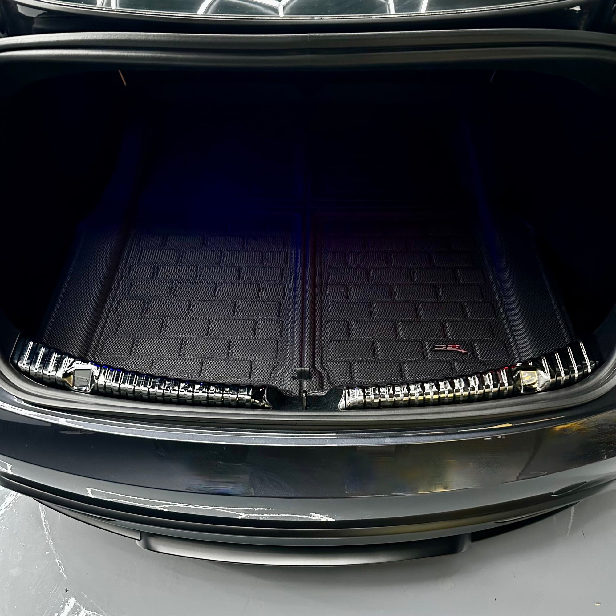 2024+ | Model 3 Highland Refreshed Trunk Sill Plate Cover (2 Pieces) - Carbon Fiber &amp; Brushed Black Look