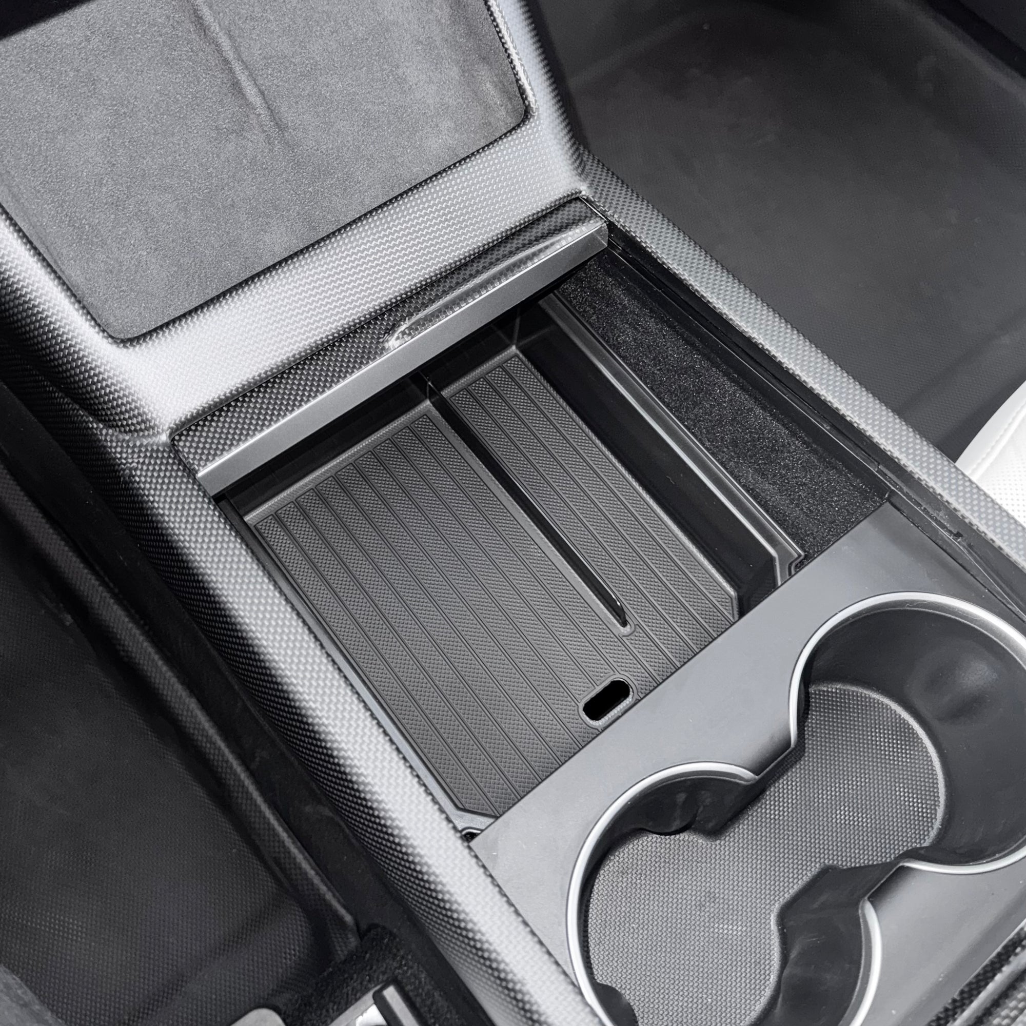 2026+ | Model Y Juniper Refreshed Center Console &amp; Armrest Liner Kit ABS Plastic &amp; Lined Rubber - (2 Pieces)