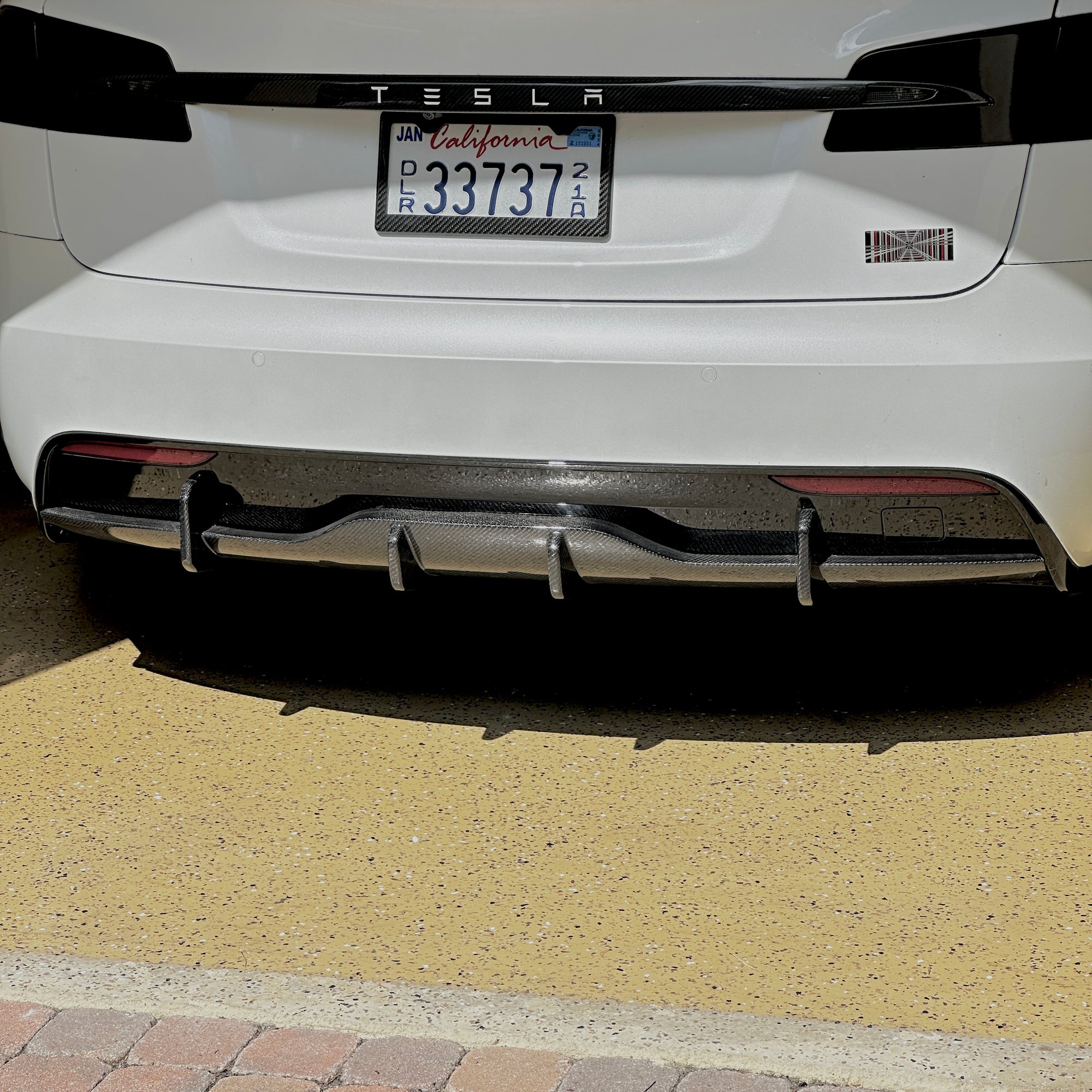 2021+ | Model S Viento Diffuser Overlay - Real Molded Carbon Fiber