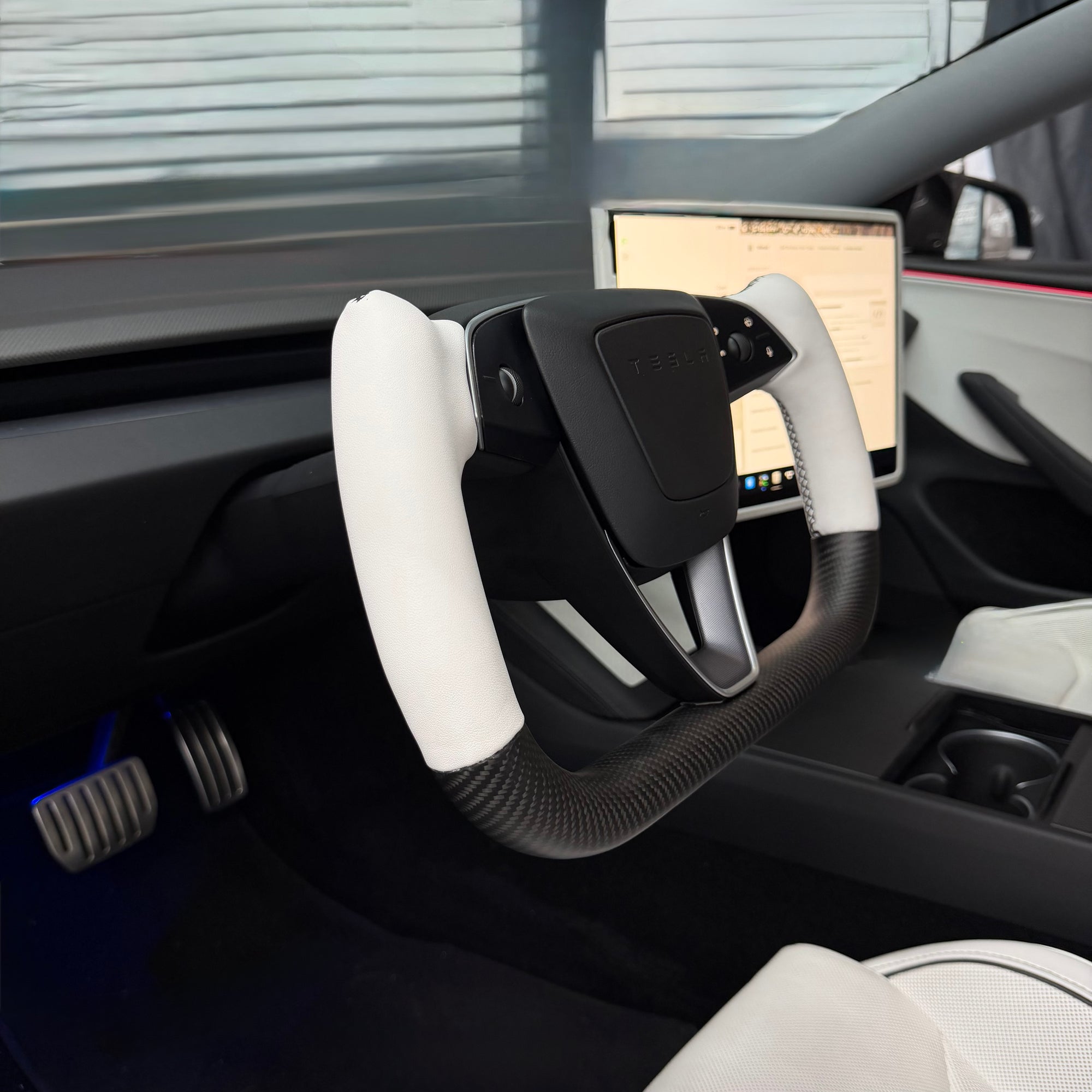 2024+ | Model 3 Yoke Carbon Fiber Heated Steering Wheel Upgrade - Variety*