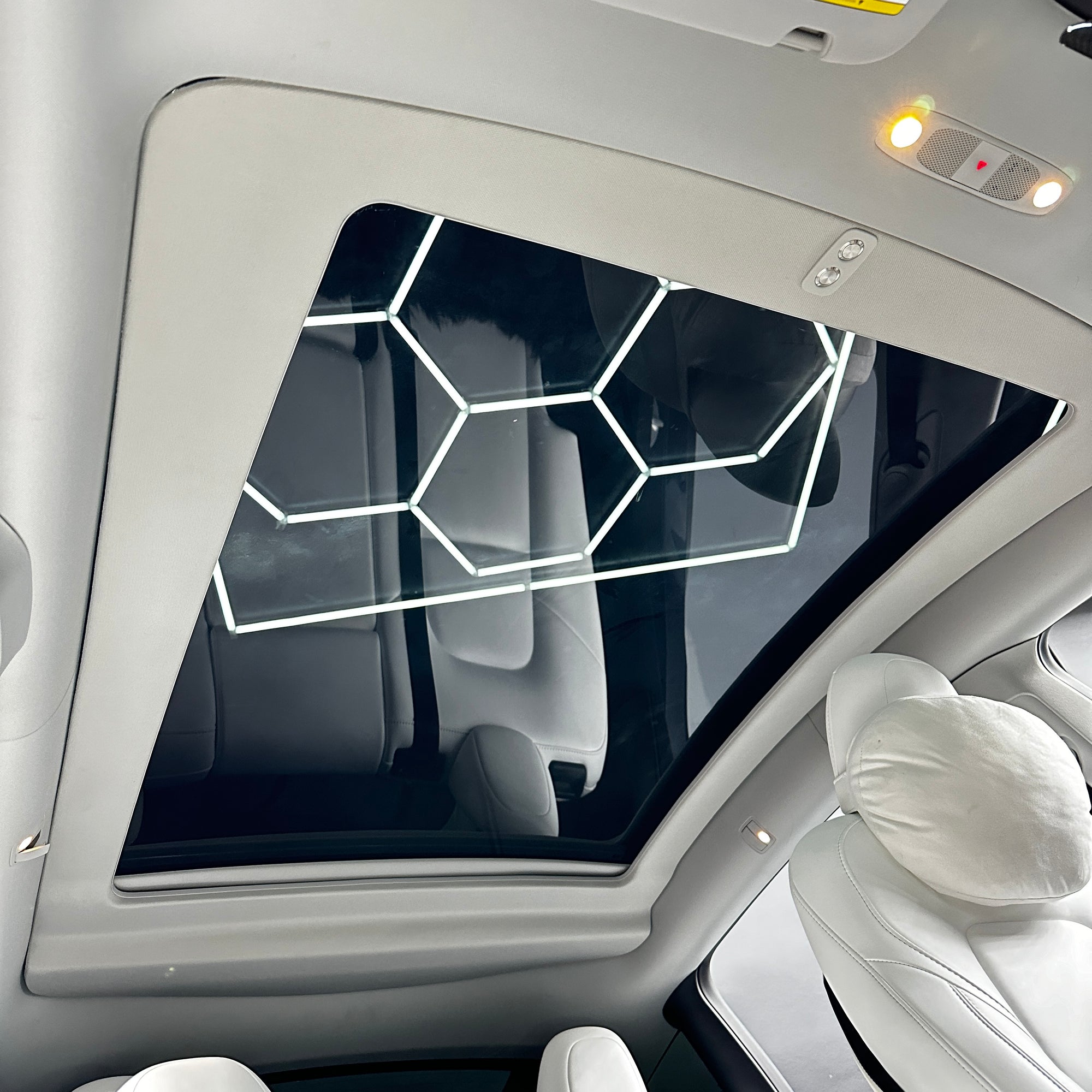 2020 - 2024 | Model Y - Electric Powered Retractable Sunroof Sunshade