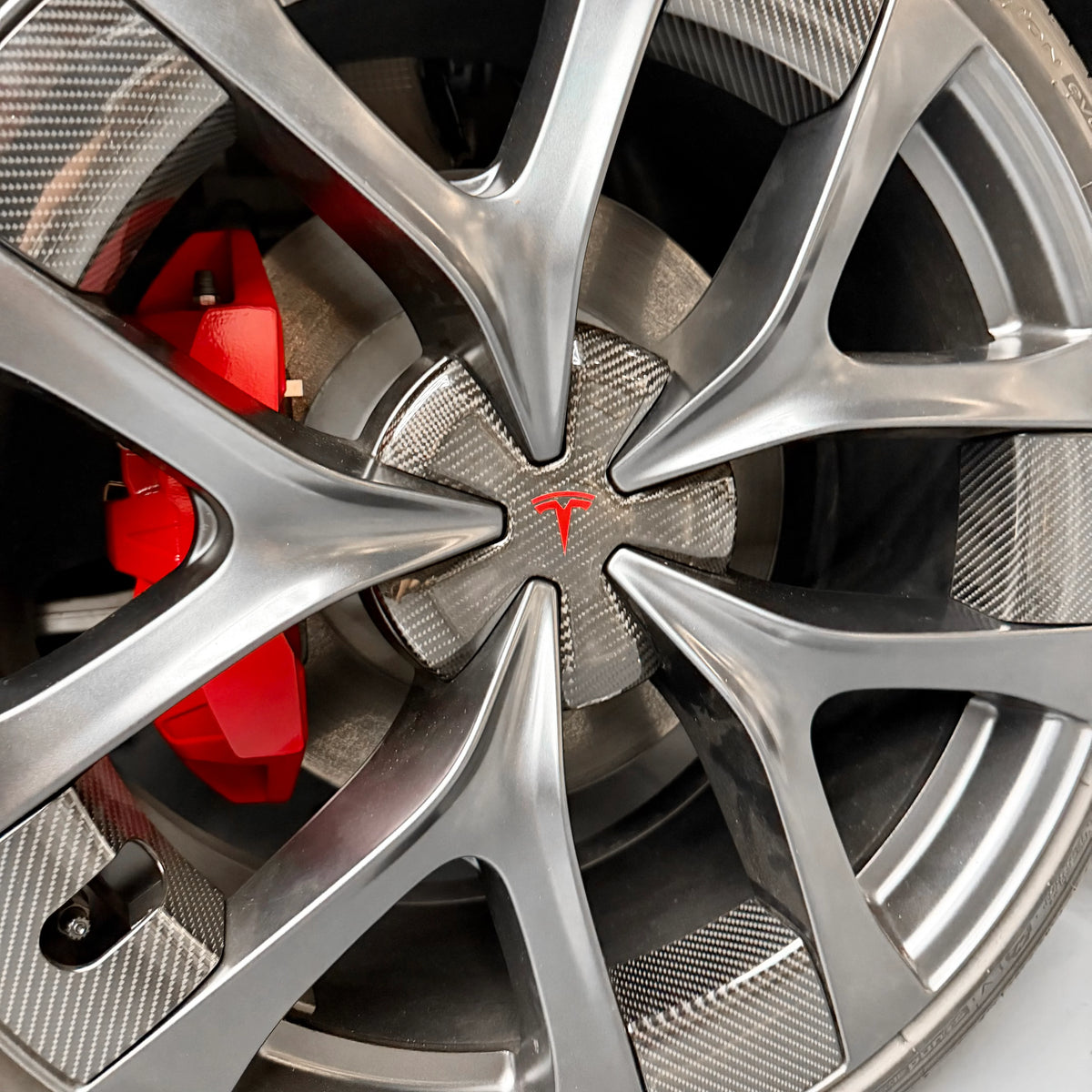 2026+ Model Y Juniper Refreshed Center Wheel Hub Inner T Vinyl Decal "T" (5 Piece)