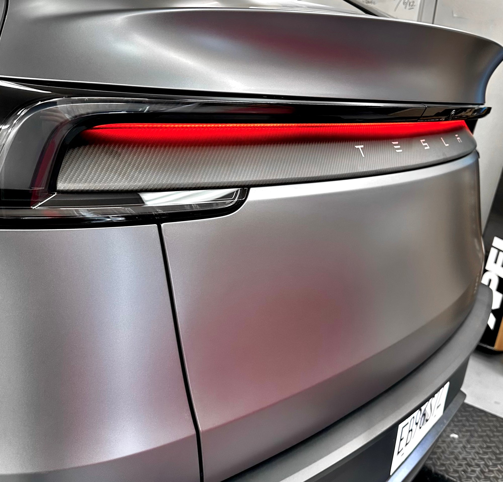 2026+ | Model Y Juniper Refreshed Tailgate Applique - Real Dry Molded Carbon Fiber