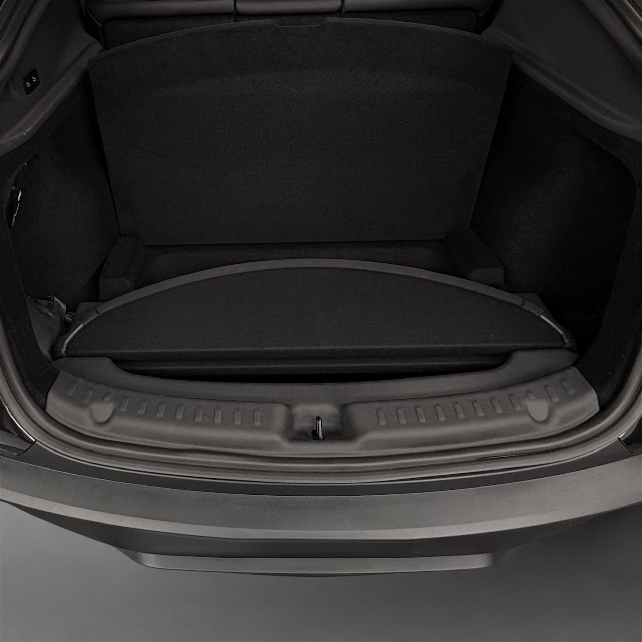 Tesla Model Y トランク フリーザー 2026+ | Model Y Juniper Refreshed TPE Trunk Guard (1 Piece) – RPM
