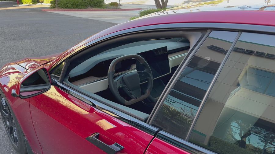 2021-2023 | Model S & X Yoke Round Sport Steering Wheel - Walnut Decor Wood Matching