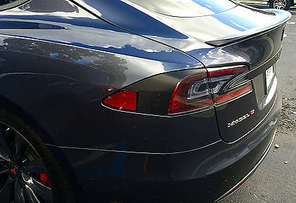 Model S Tail Light Side Wraps (1 Pair)