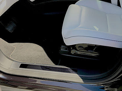 Model X Front Door Sill Protection (1 Pair) - 3M PPF Film