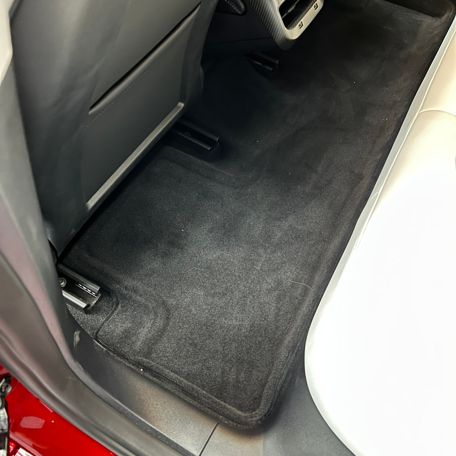 Model 3 MAXpider 3D ELEGANT Carpet Floor Mats Soft Carpet Covered