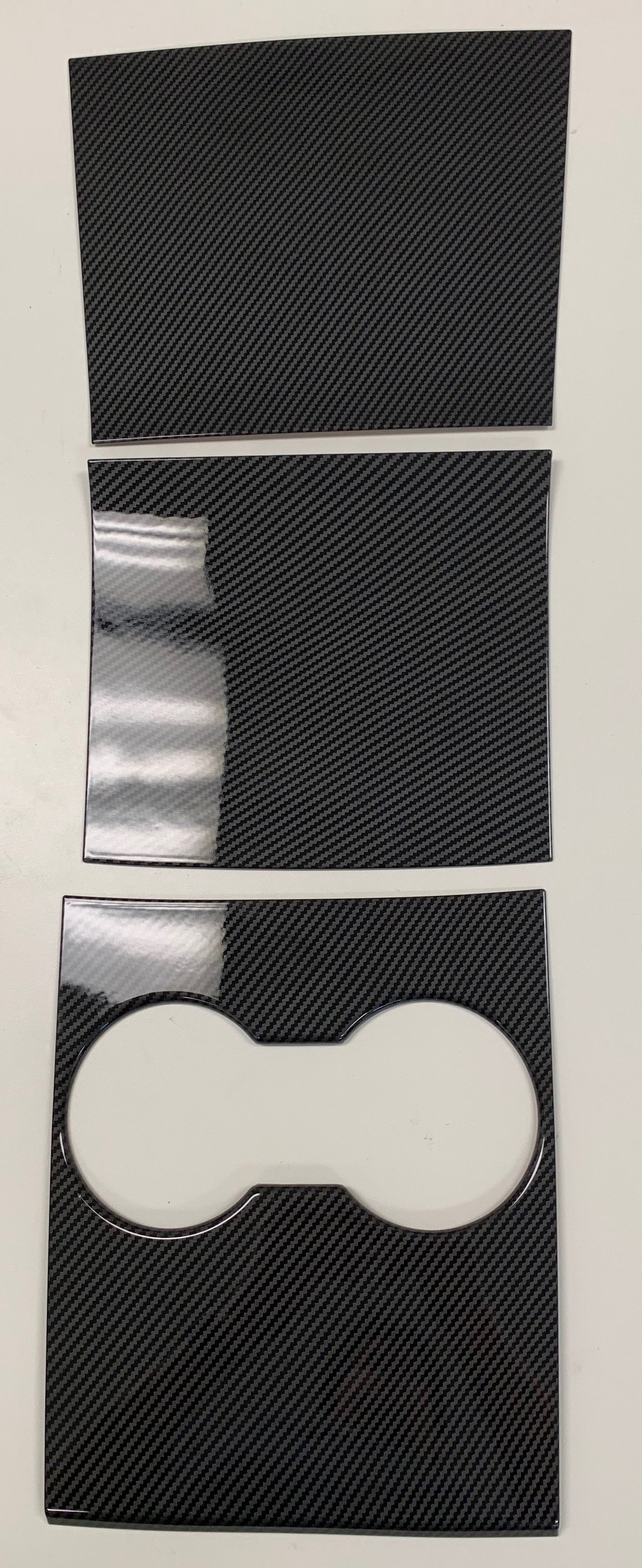 Model 3 &amp; Y Center Console Cap ABS Plastic (Gen. 1) - Hydro Carbon Fiber Coated