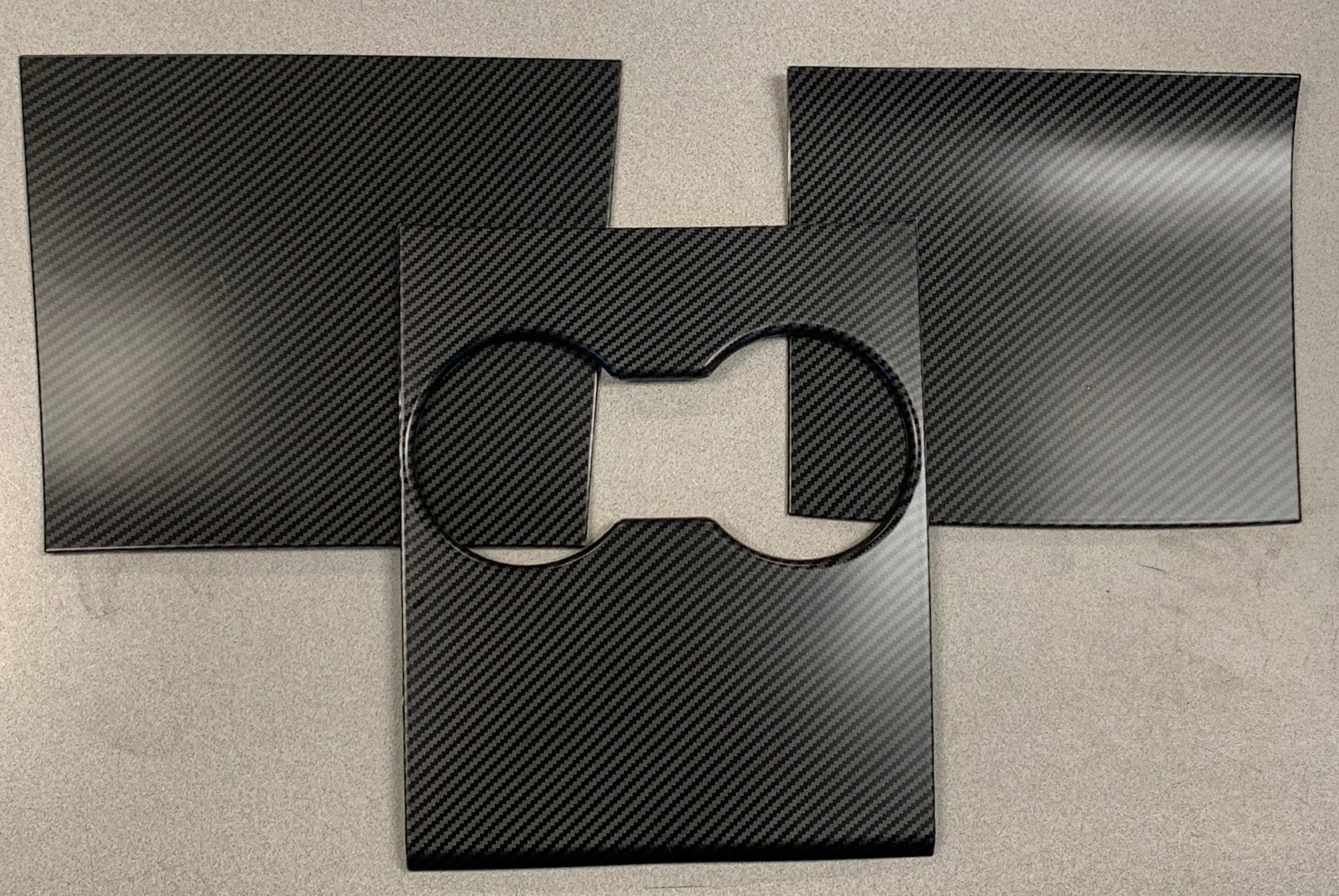 Model 3 &amp; Y Center Console Cap ABS Plastic (Gen. 1) - Hydro Carbon Fiber Coated