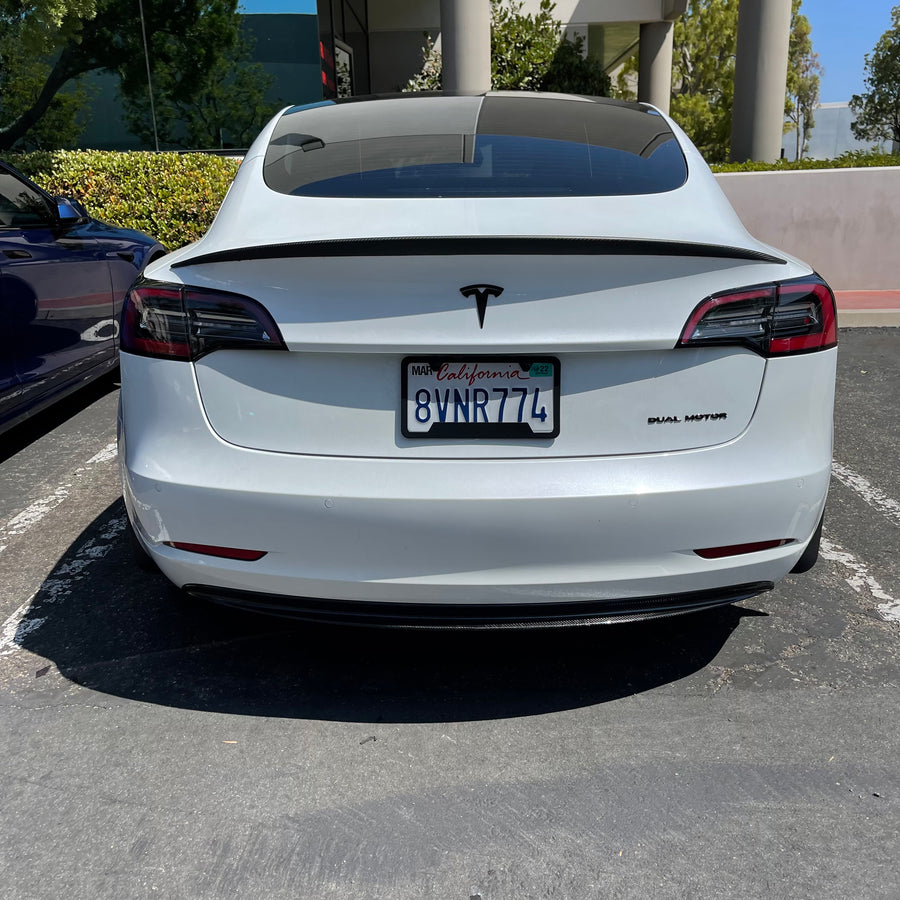 Model 3 Executive Diffuser - Real Molded Carbon Fiber