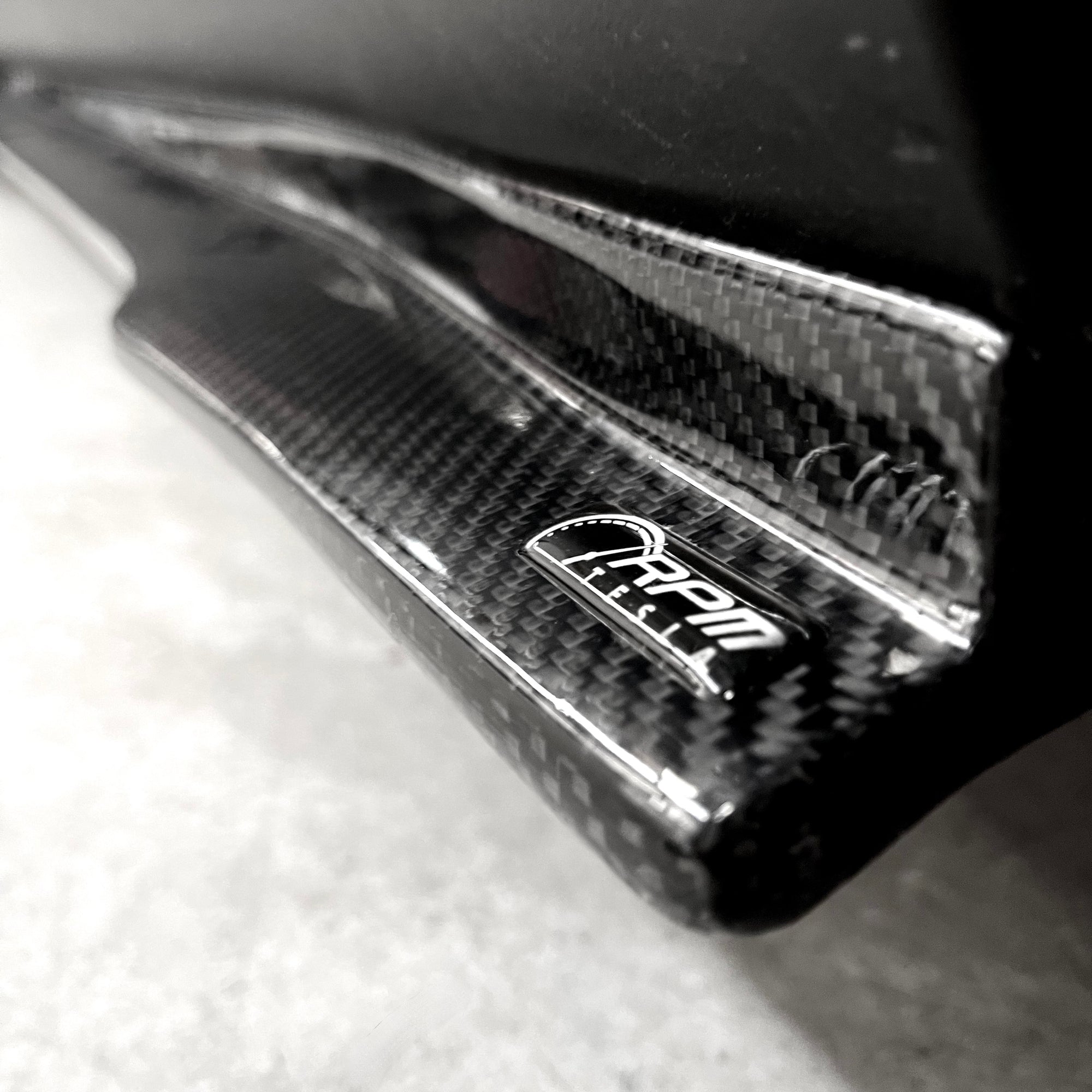 2020-2024 | Model Y Viento Aero Side Skirts (1 Pair) - Real Molded Carbon Fiber
