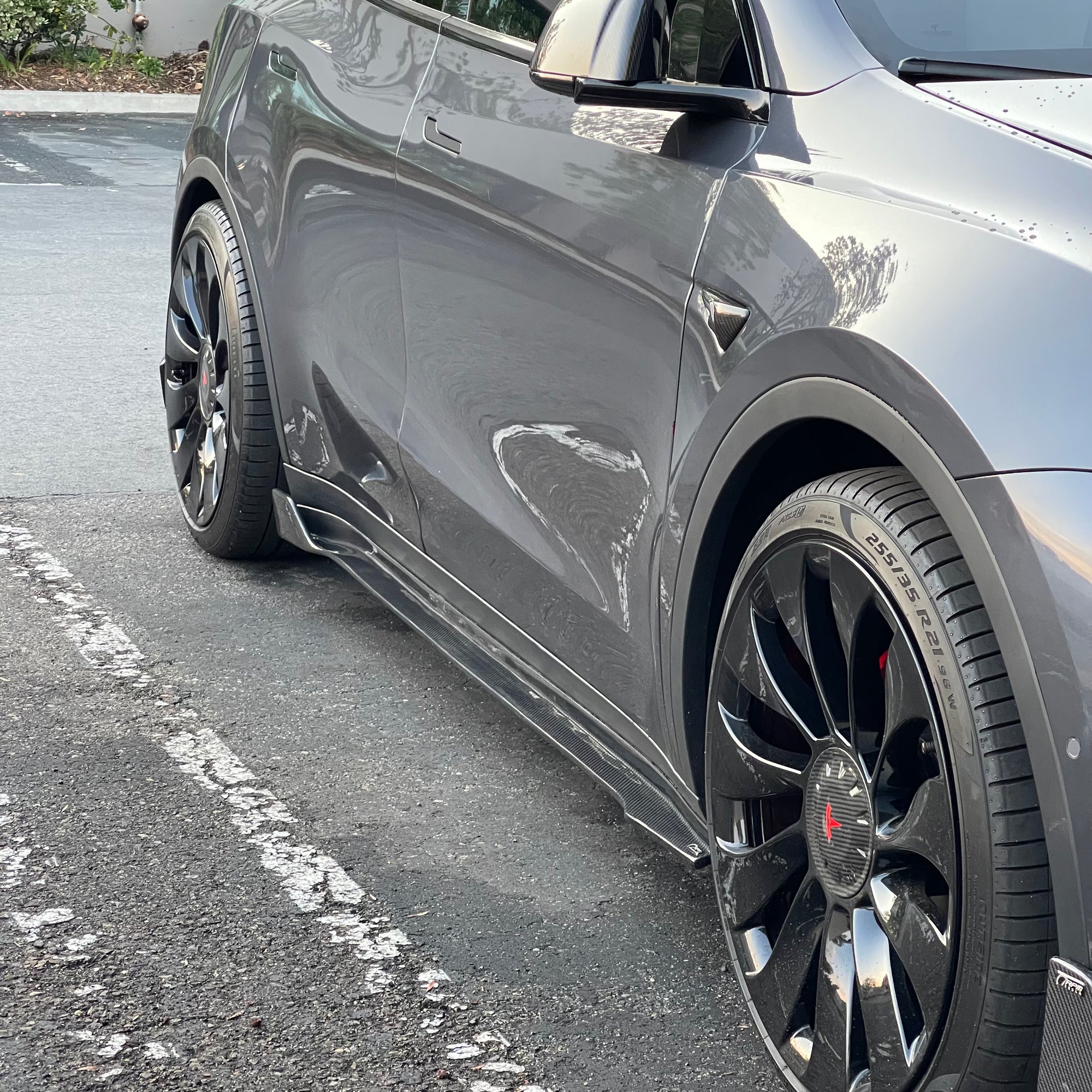 2020-2024 | Model Y Viento Aero Side Skirts (1 Pair) - Real Molded Carbon Fiber