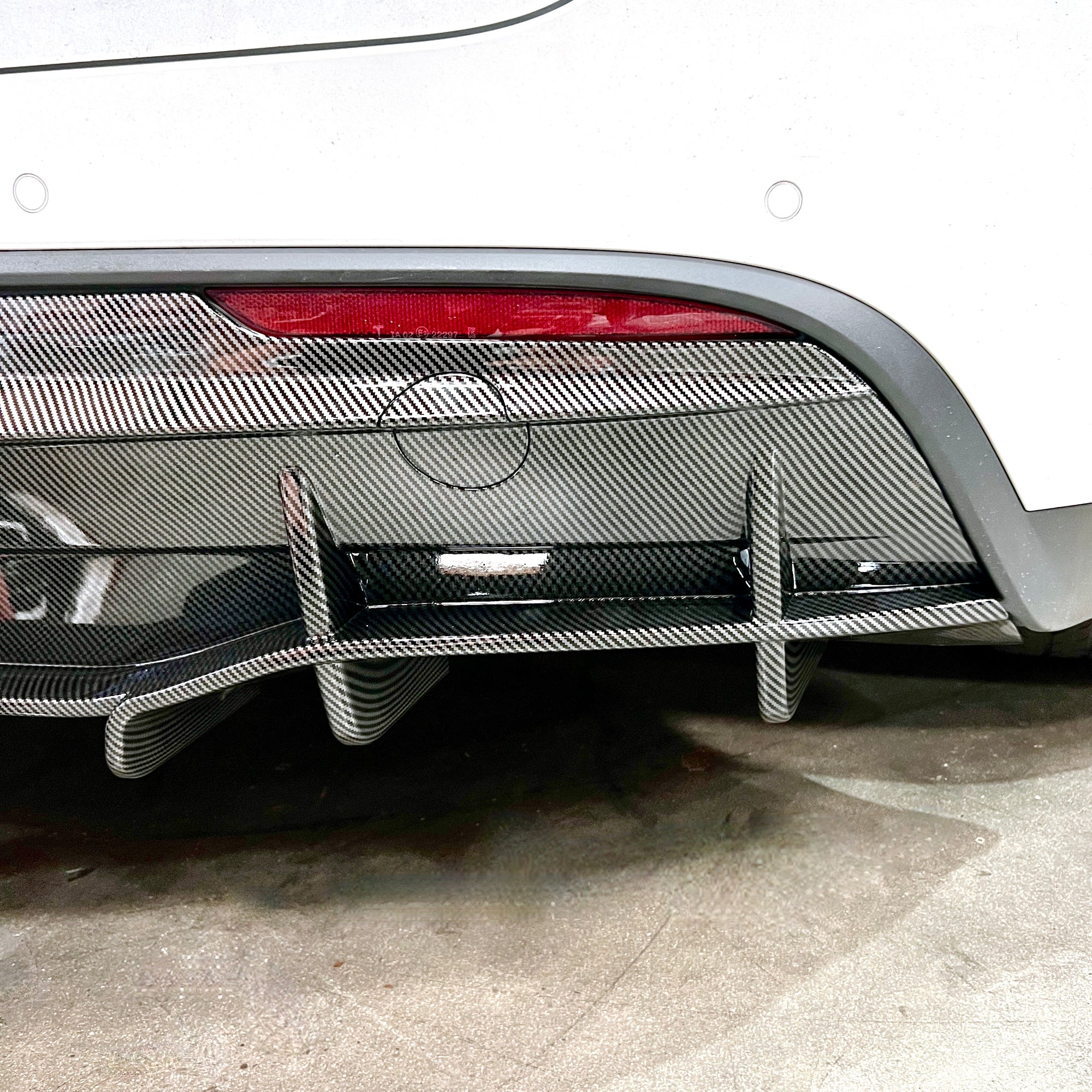2020-2024 | Model Y Razzo Rear Diffuser &amp; LED Brake Light- Hydro Carbon Fiber Coated