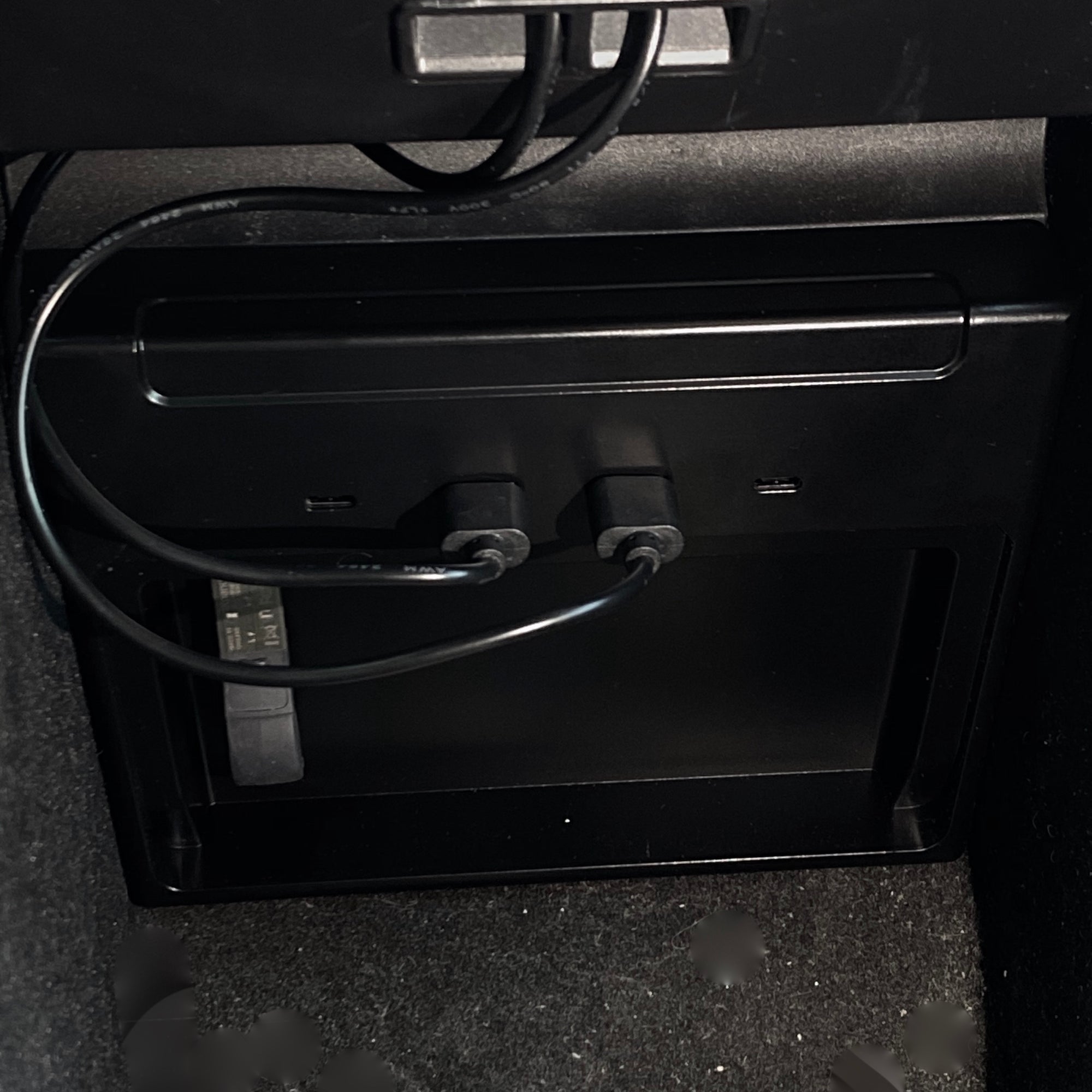 Model S3XY* USB Charging Port Dock for Center Consoles (Gen. 1 &amp; 2)