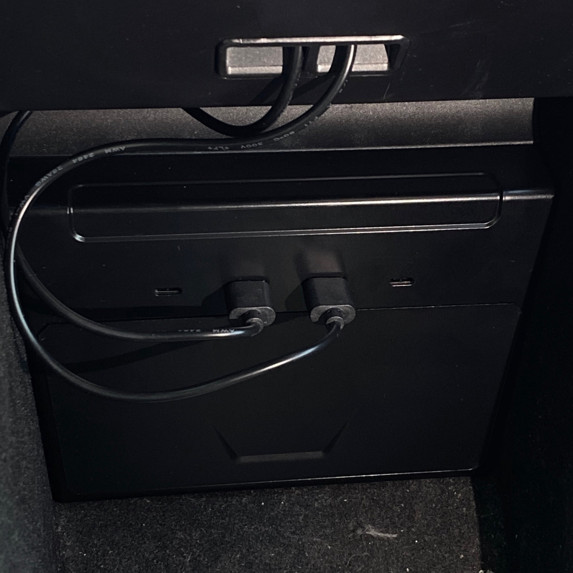 Model S3XY* USB Charging Port Dock for Center Consoles (Gen. 1 &amp; 2)