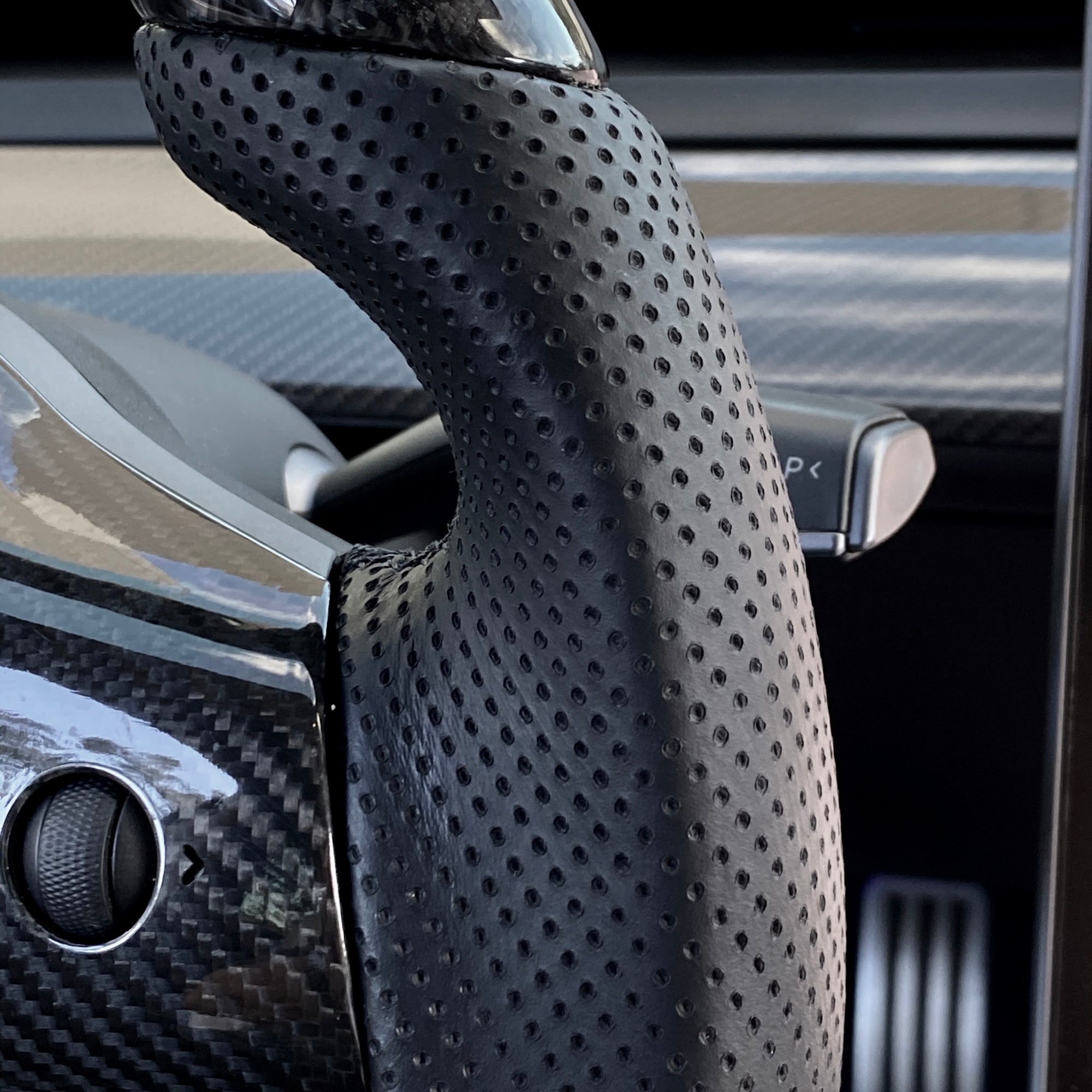 Model 3 &amp; Y - Sport Grip Steering Wheel - Real Molded Carbon Fiber