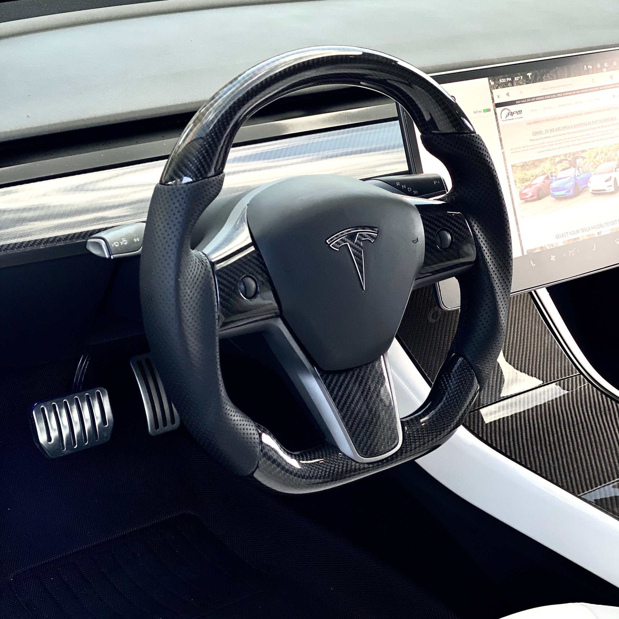 Model 3 &amp; Y - Sport Grip Steering Wheel - Real Molded Carbon Fiber