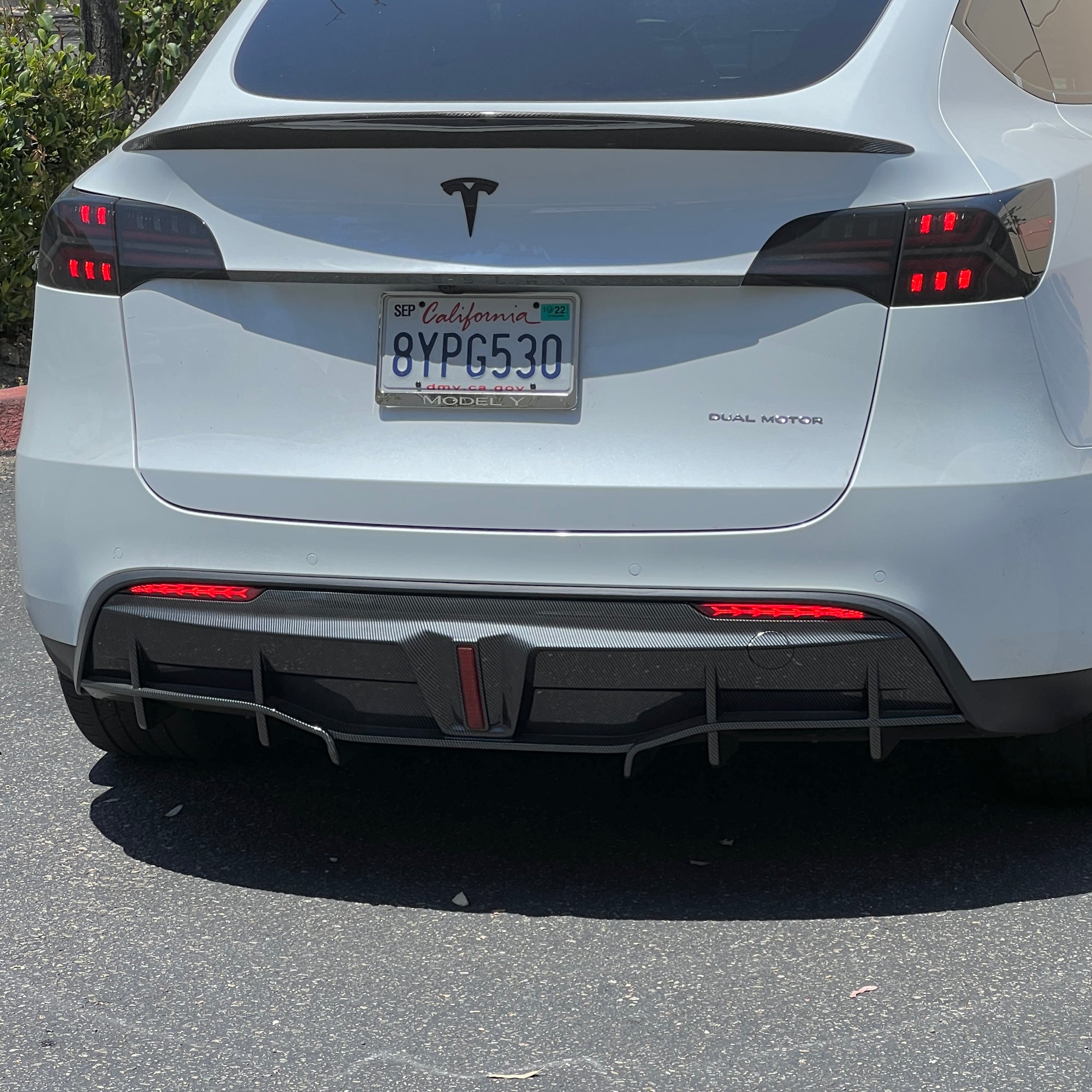 2020-2024 | Model Y Razzo Rear Diffuser &amp; LED Brake Light- Hydro Carbon Fiber Coated