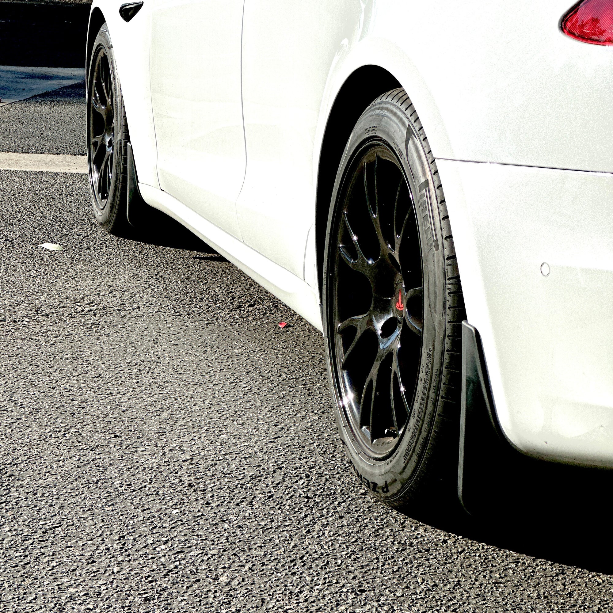 2021+ | Model S Plaid &amp; Long Range Mud Flaps - Screwless (Set of 4)