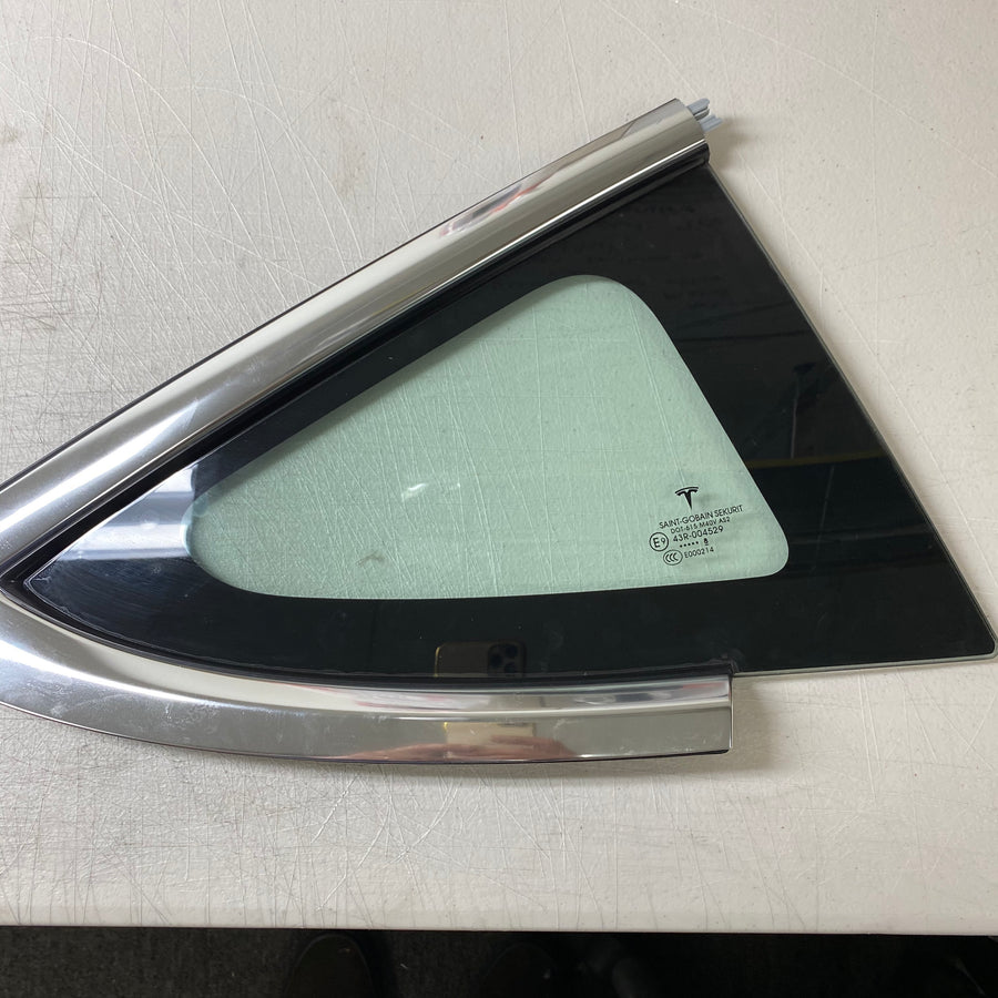 Model Y Rear Corner Window Protector Kit