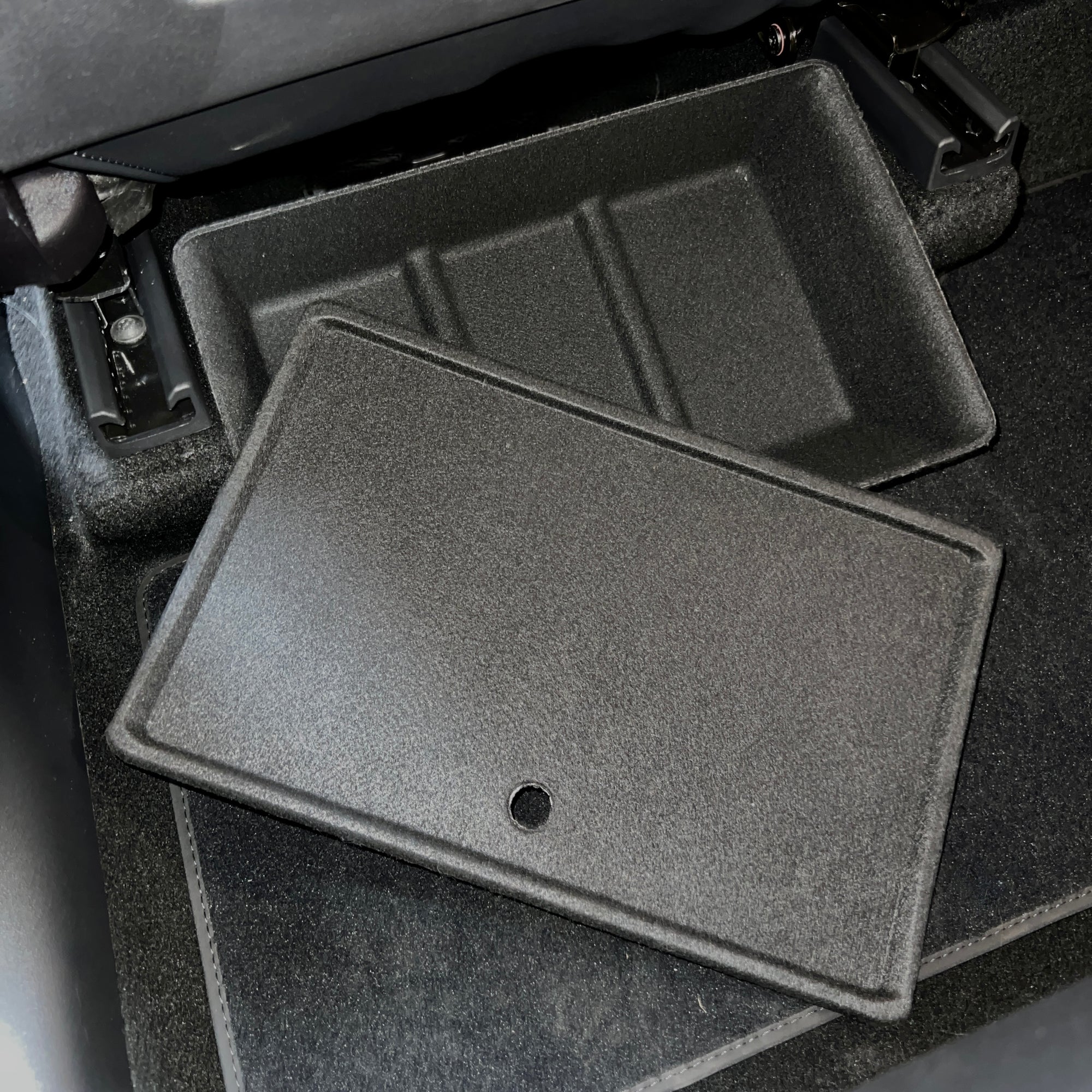 2020-2024 | Model Y Under Seat Sliding Storage Tray With Lid - Version 2