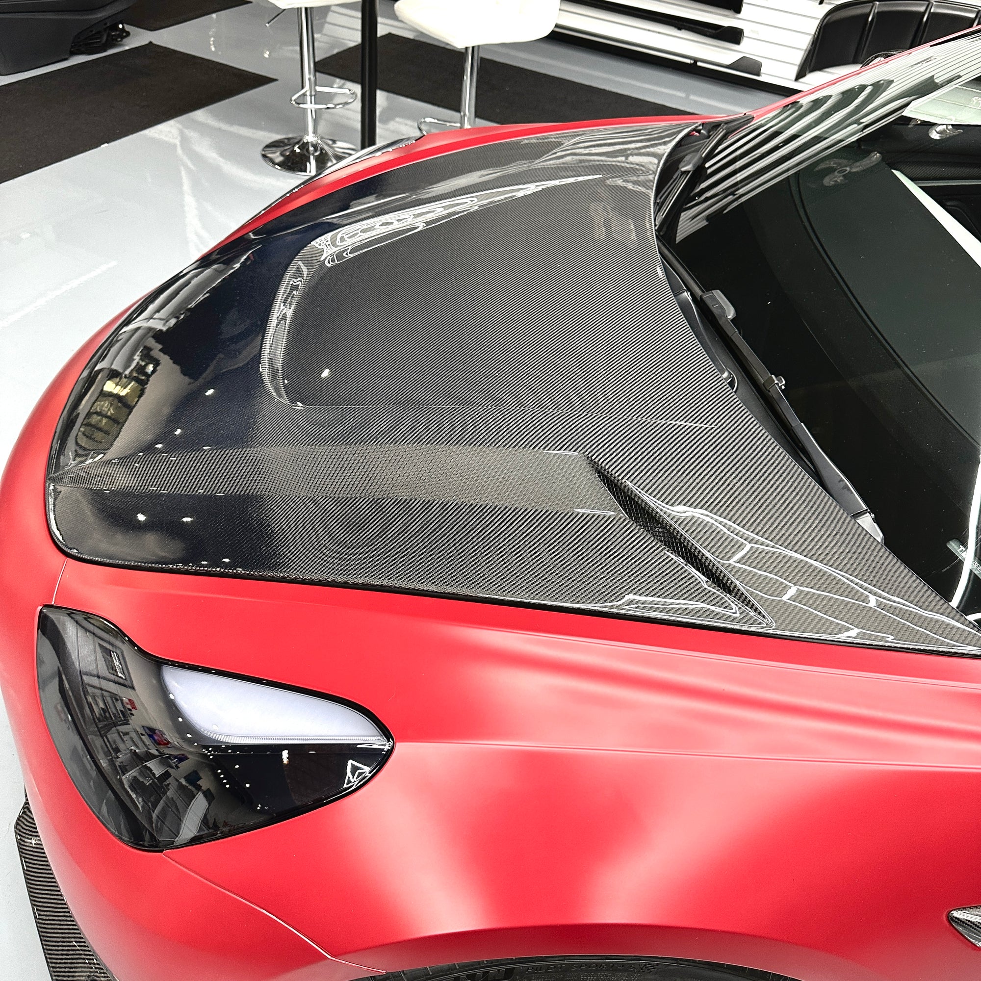 2017-2023 | Model 3 Viento Robot Hood - Dual Layer with Xpel Clear Bra- Real Molded Carbon Fiber