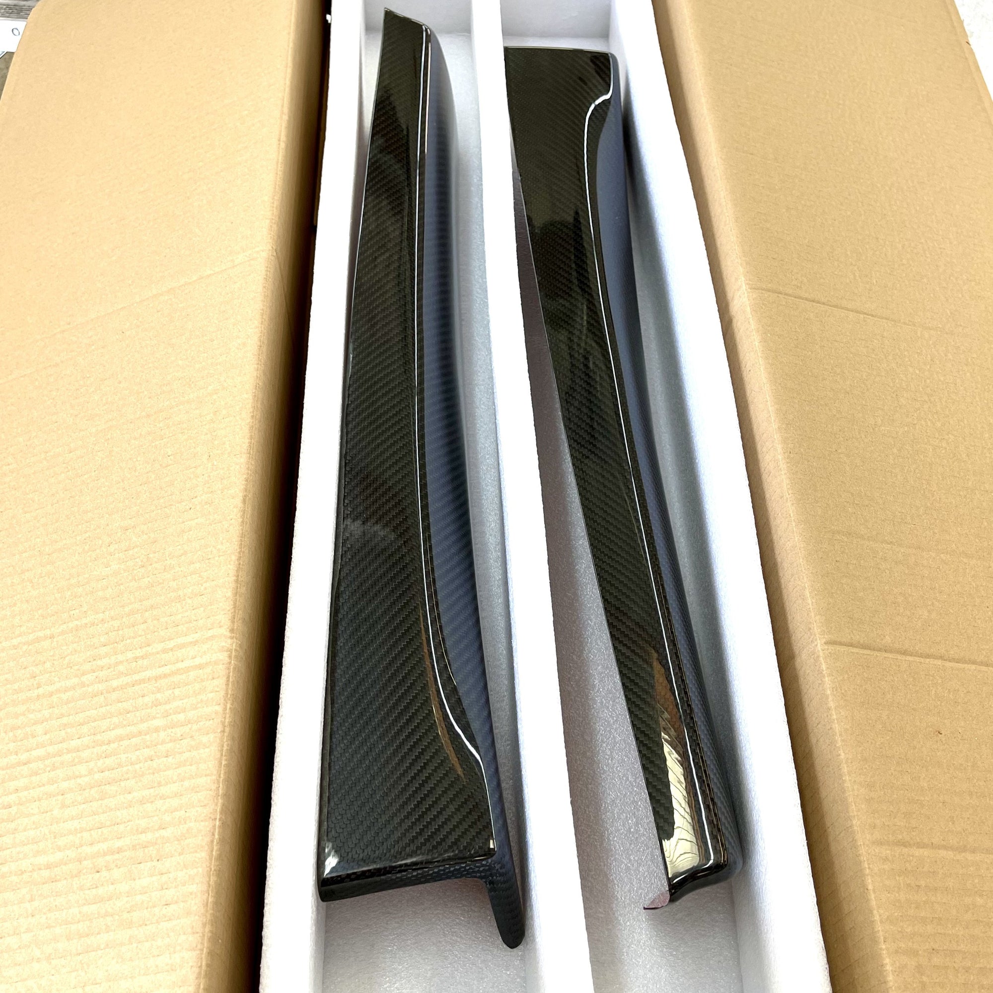 2020-2022 | Model Y Front Door Panel Overlays (1 Pair) - Real Molded Carbon Fiber